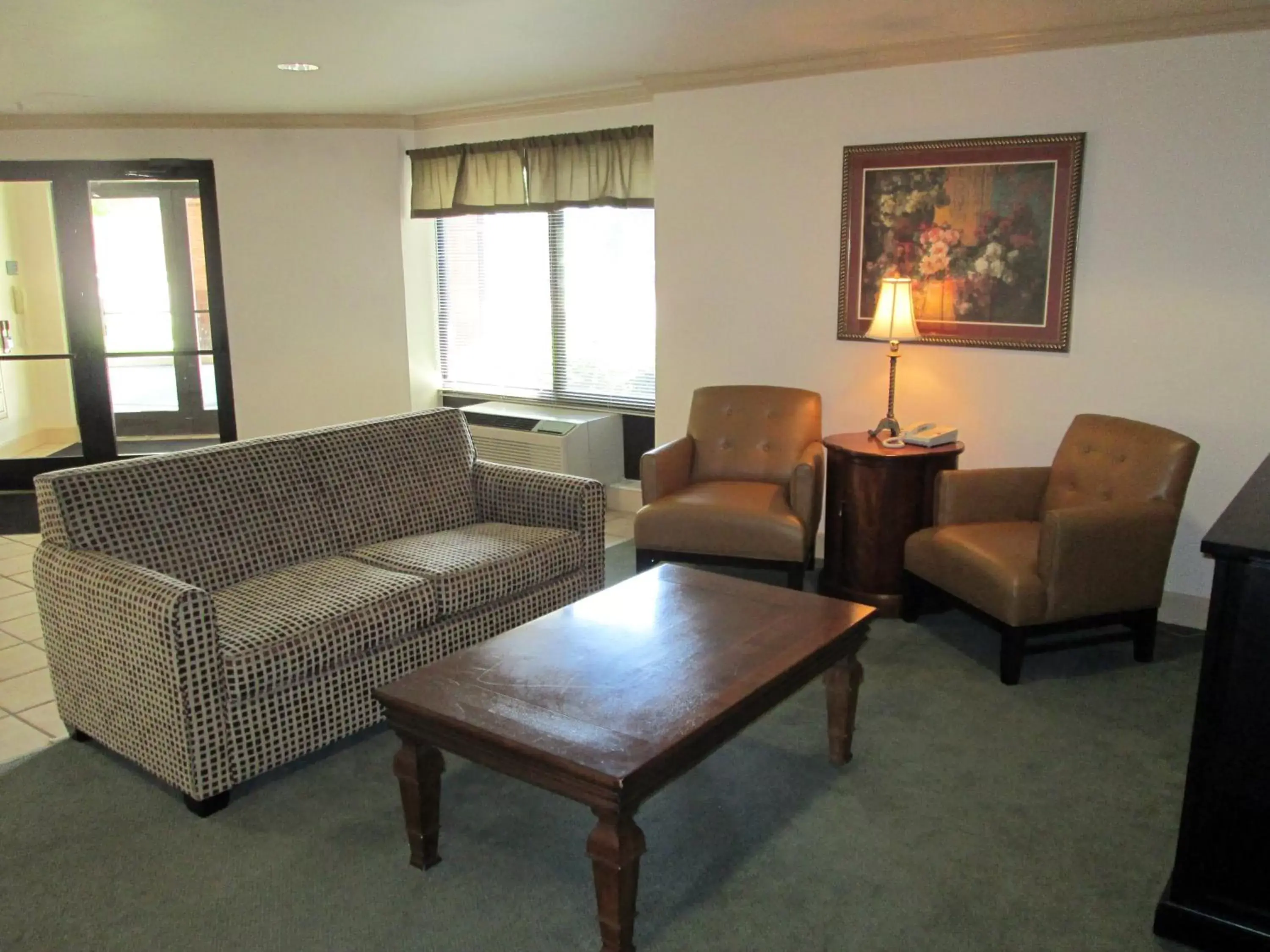 Lobby or reception, Seating Area in Extended Stay America Suites - Dallas - Farmers Branch