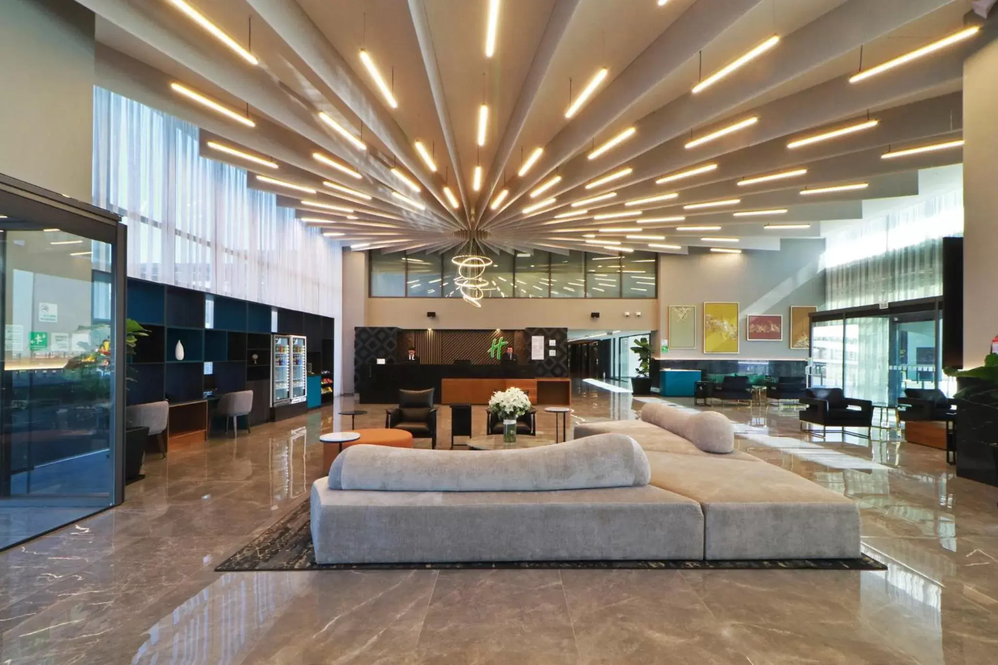 Lobby or reception, Lobby/Reception in Holiday Inn & Suites - Mexico Felipe Angeles Airport, an IHG Hotel