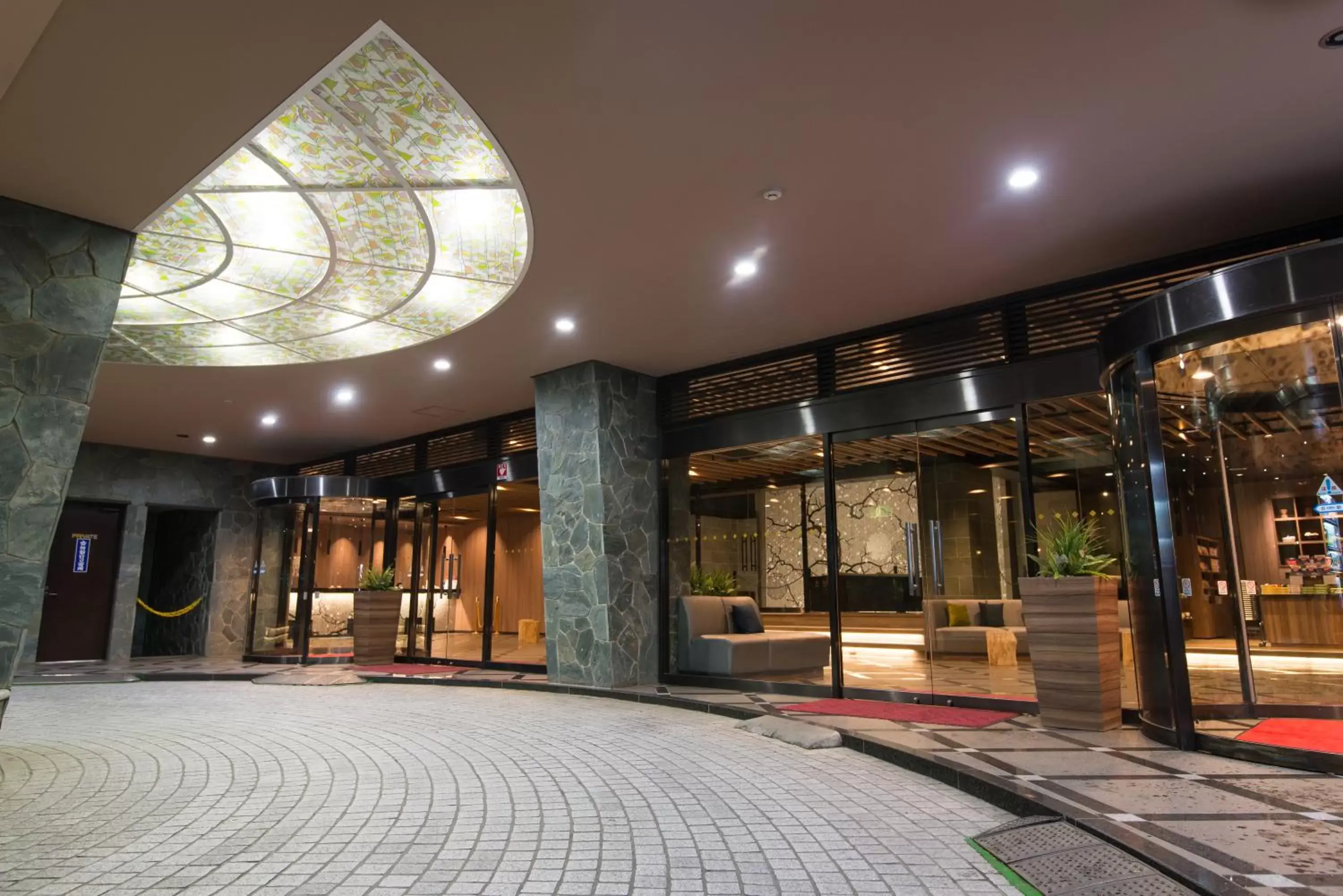 Facade/entrance in The Hedistar Hotel Narita