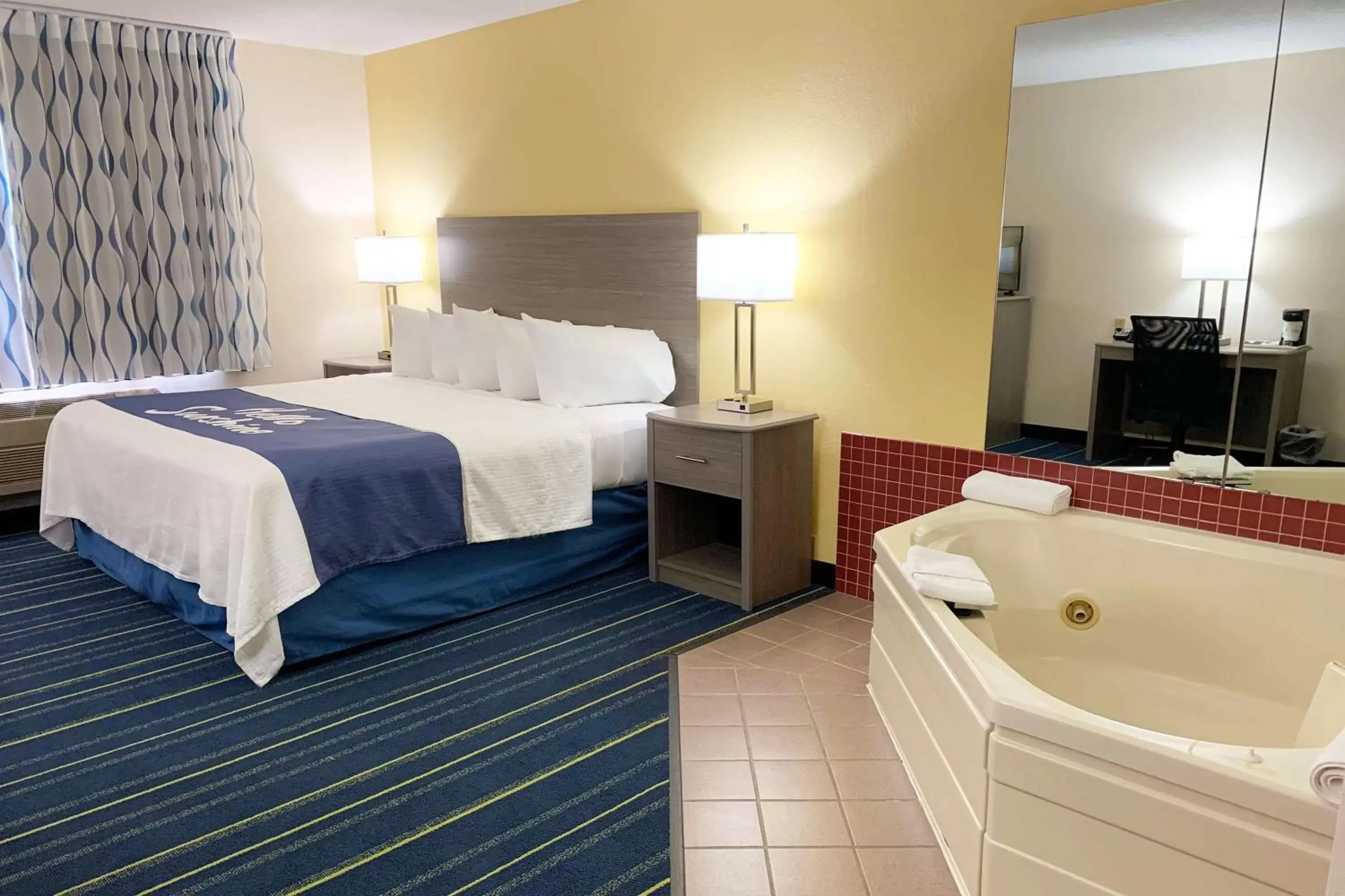 Photo of the whole room, Bed in Days Inn by Wyndham Hinckley