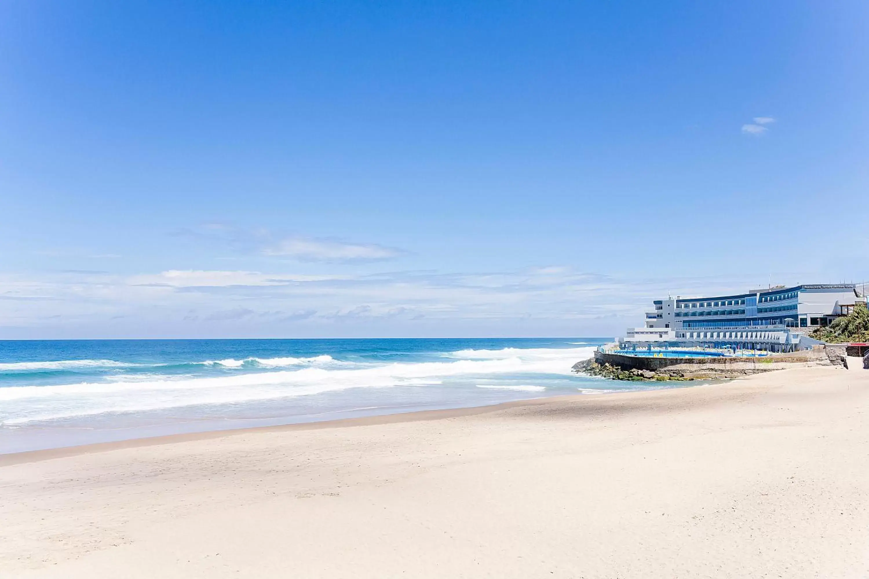 Beach in Arribas Sintra Hotel