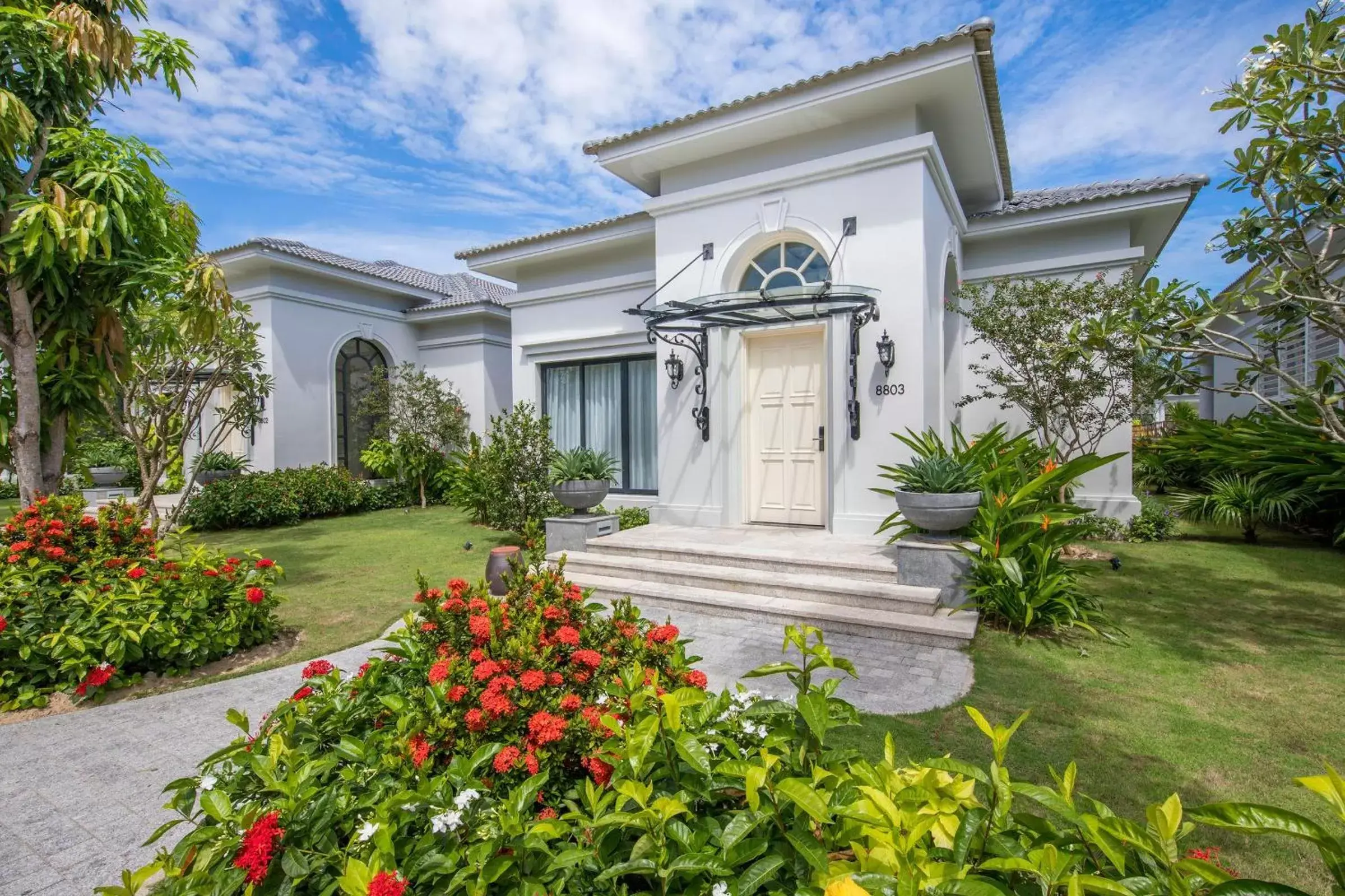 Garden, Property Building in Meliá Vinpearl Cam Ranh Beach Resort