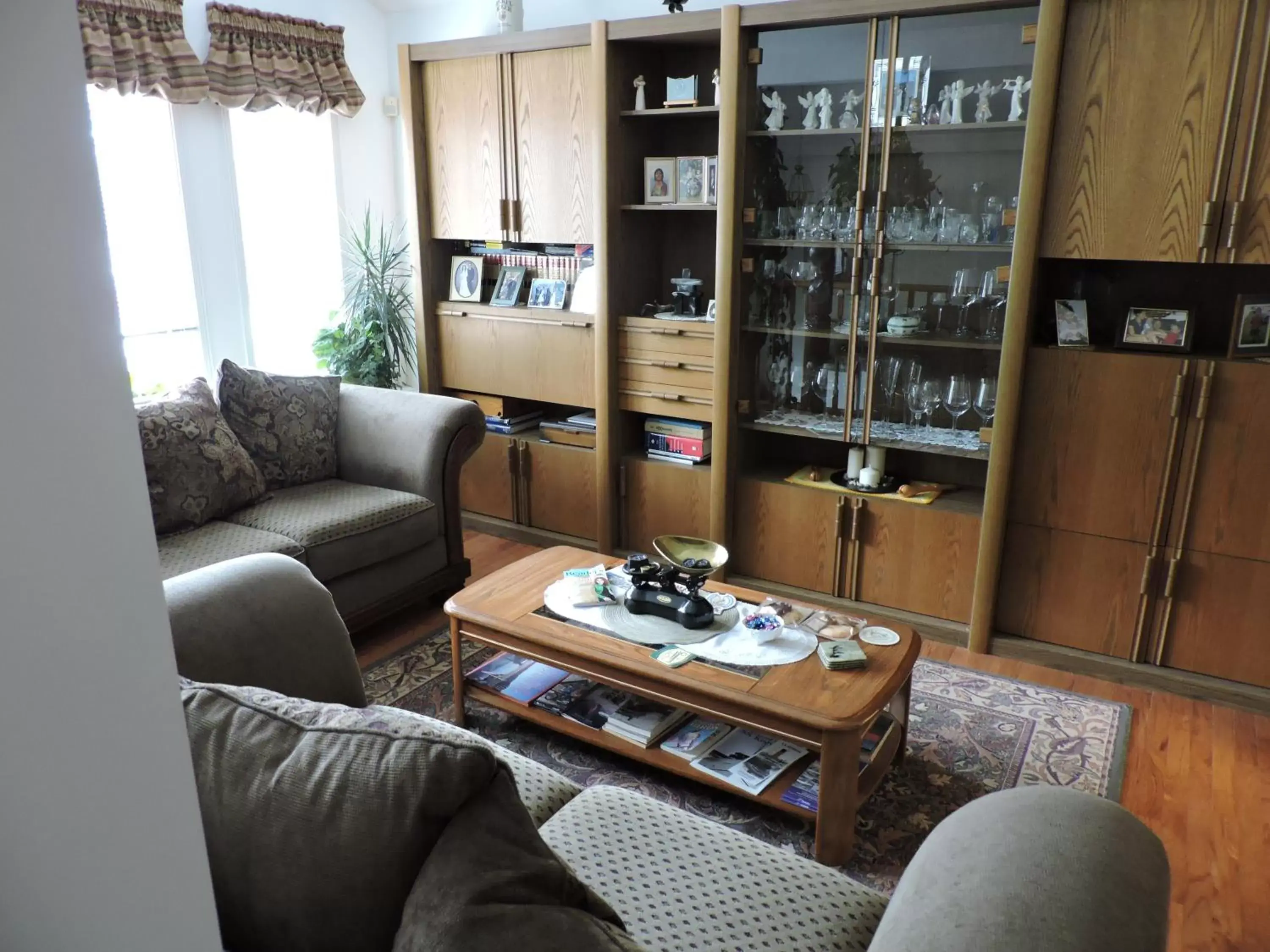 Living room, Seating Area in Tucked Inn the Harbour B&B