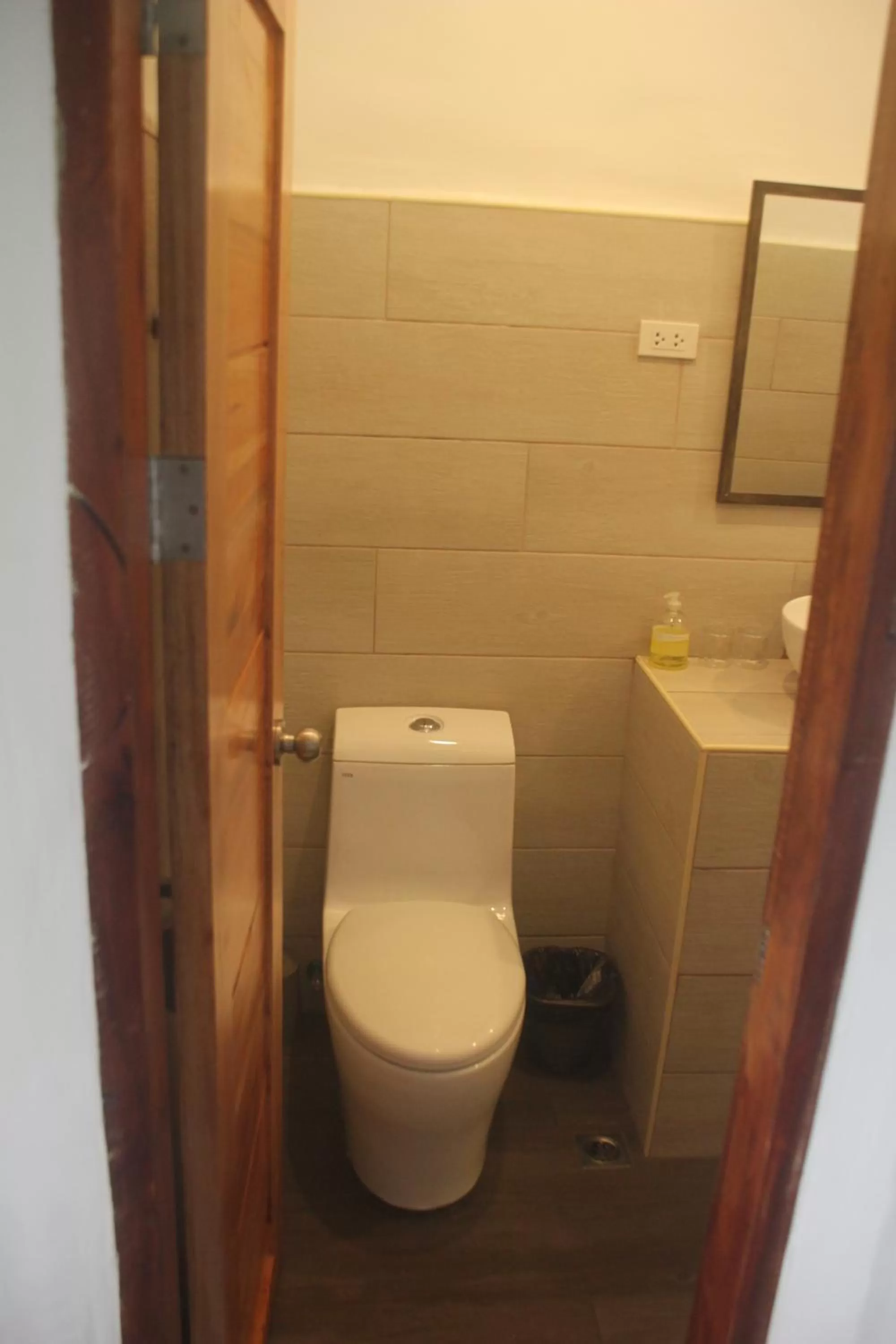 Toilet in Cliffside Resort