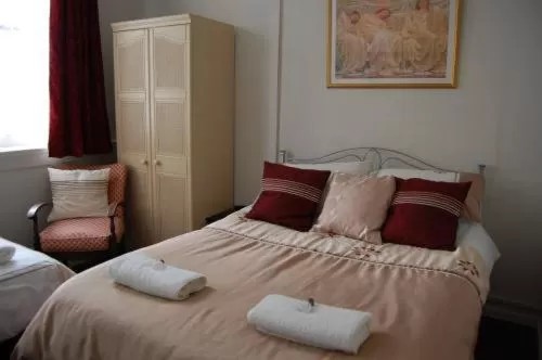 Bed in The Castle Bar ROOM ONLY