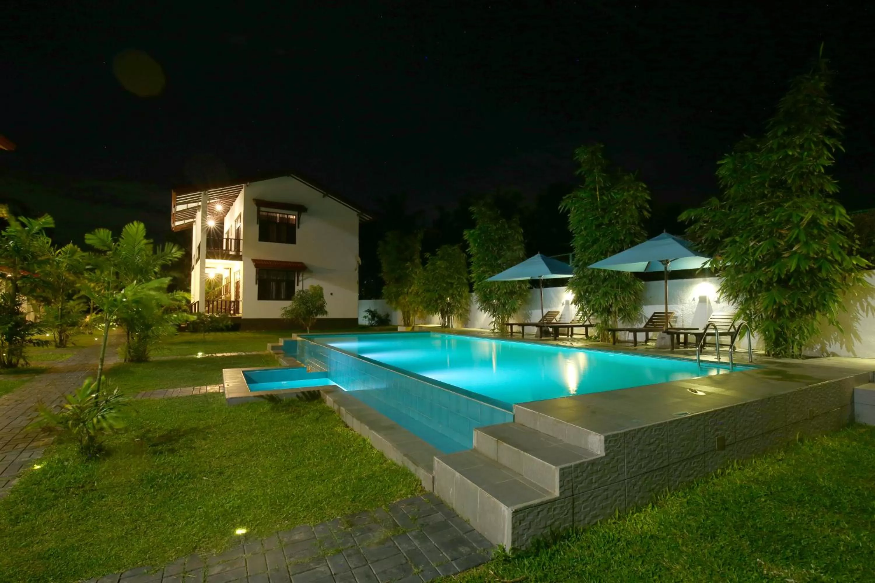 Garden in Kaminrich Cottage