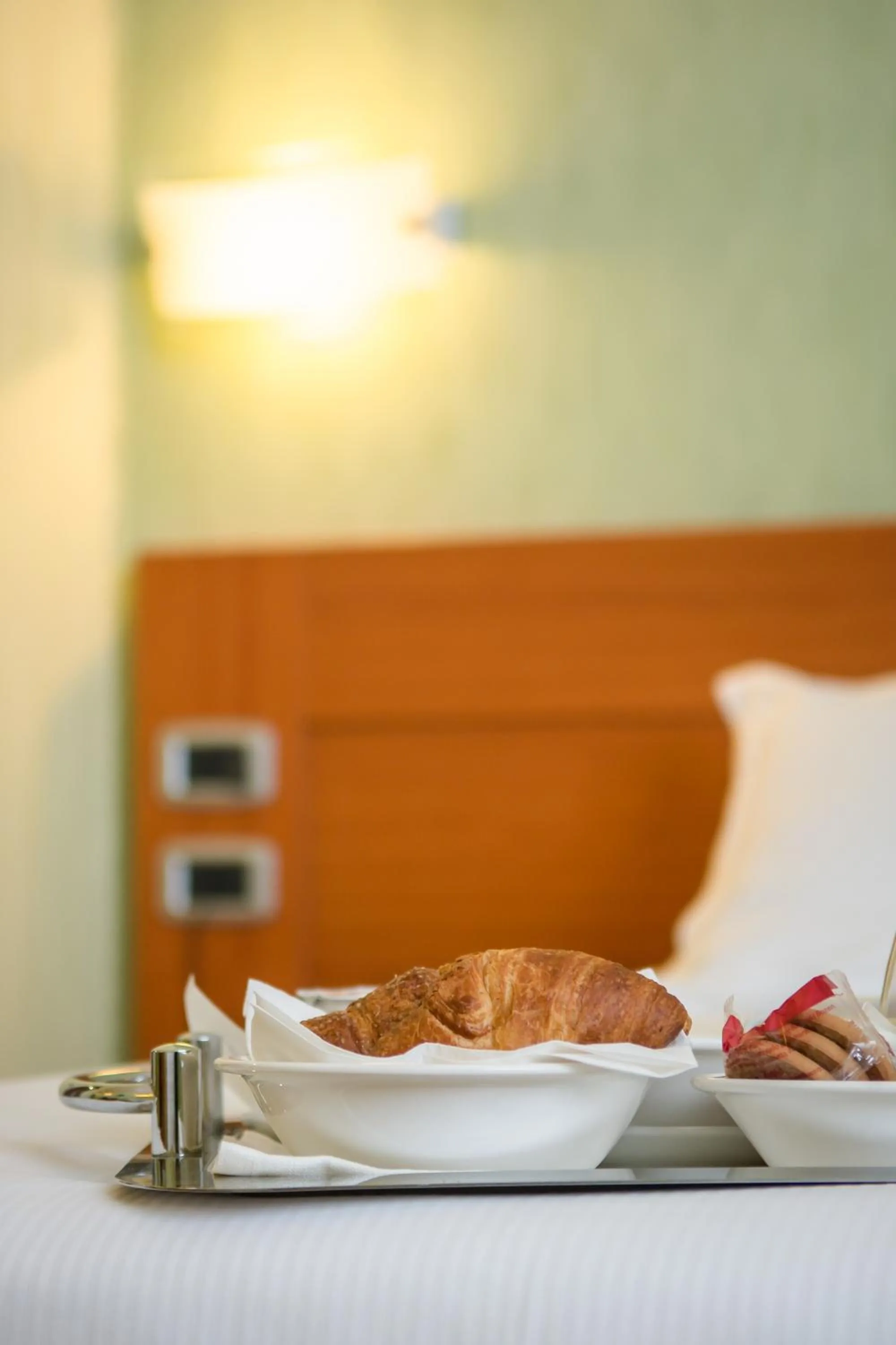 Bedroom, Bed in Hotel Concorde