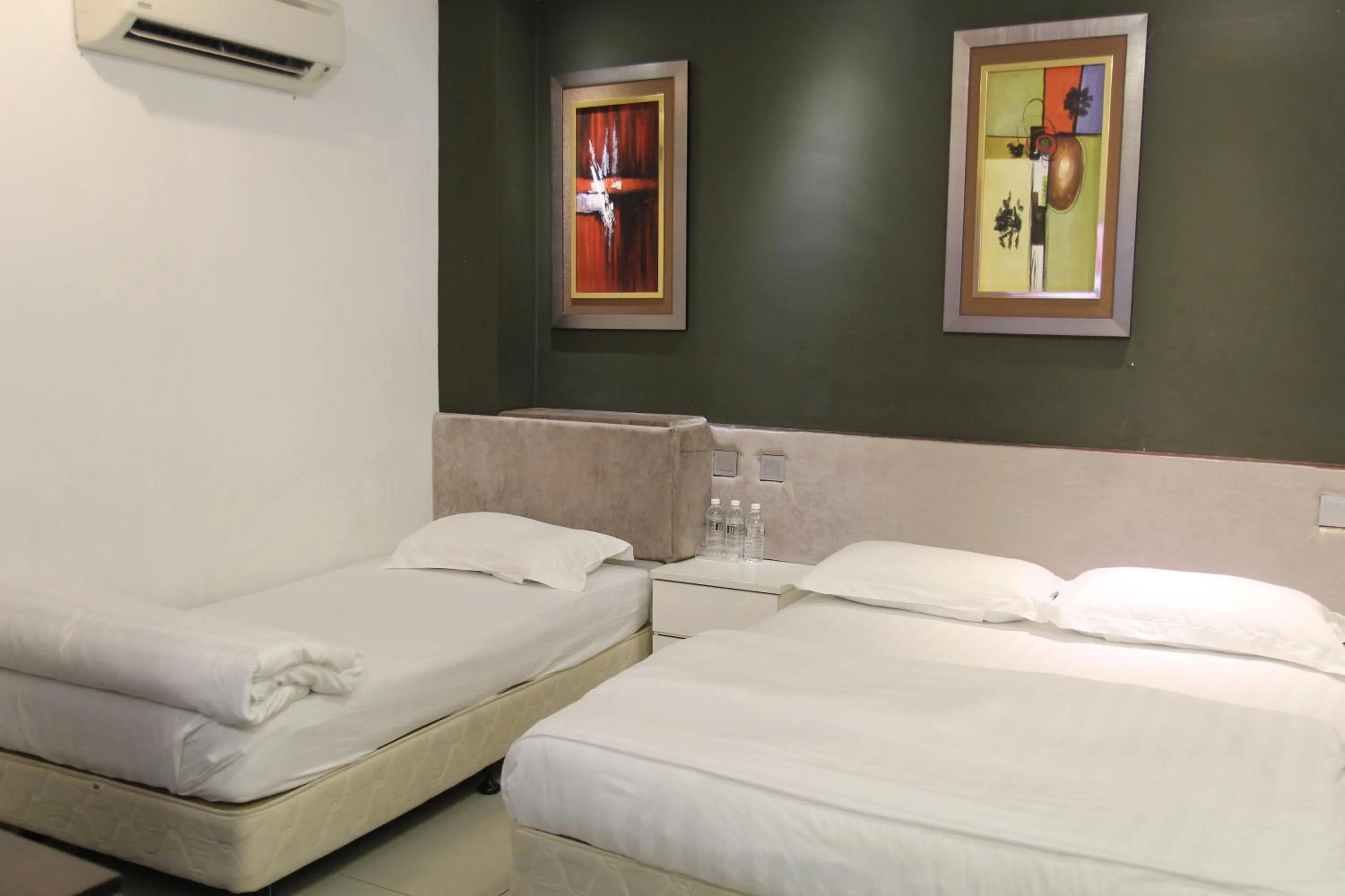 Bed in M Design Hotel @ Seri Kembangan
