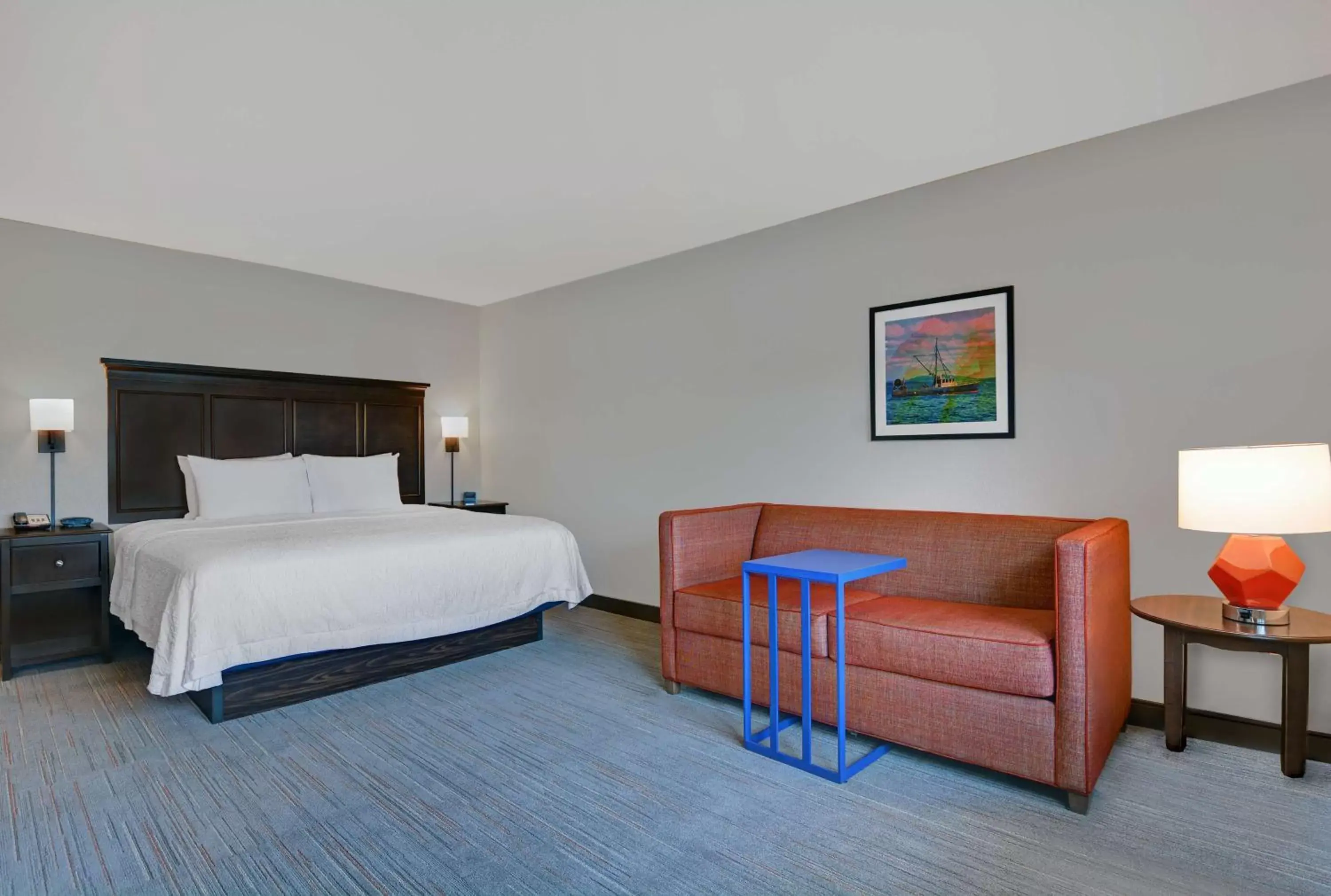 Bed in Hampton Inn Bath - Brunswick Area , ME Bed in Hampton Inn Bath - Brunswick Area , ME