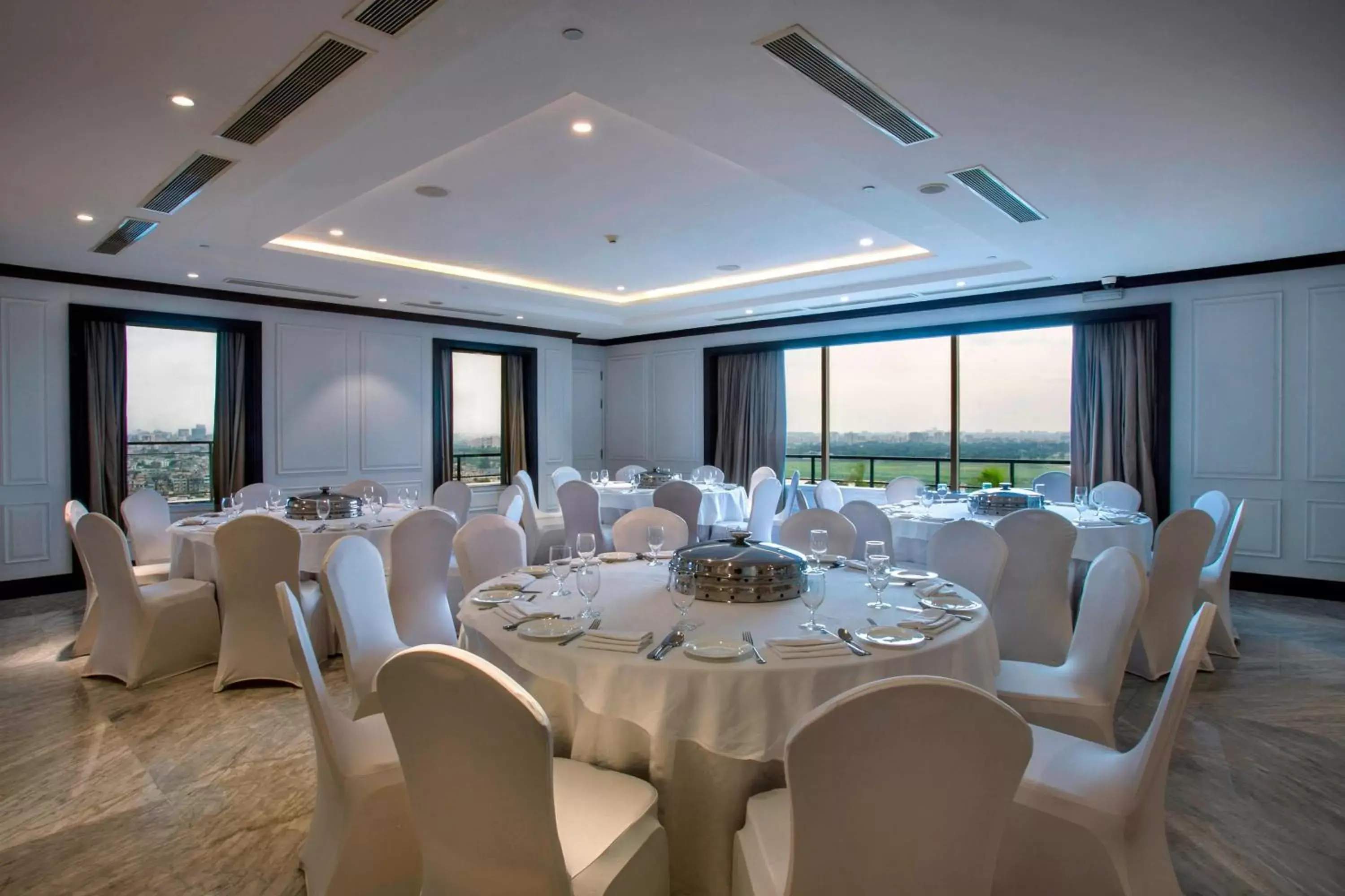 Meeting/conference room, Banquet Facilities in Le Meridien Dhaka