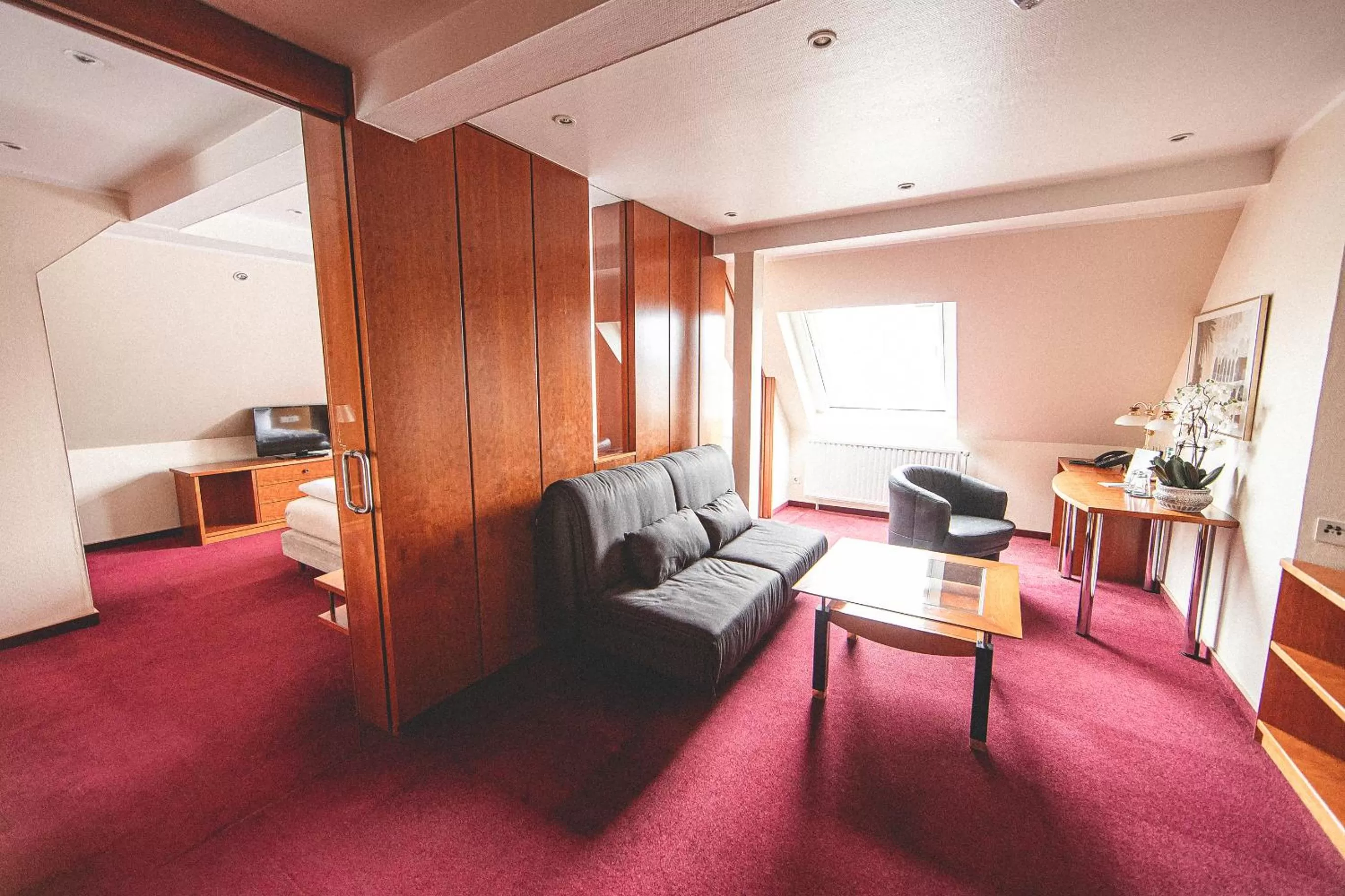 Photo of the whole room in PLAZA INN Recklinghausen