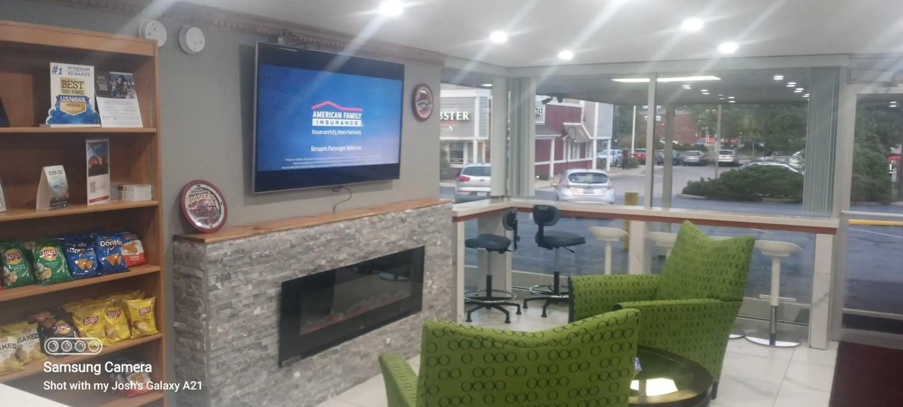 Lobby or reception in Travelodge by Wyndham Bloomington