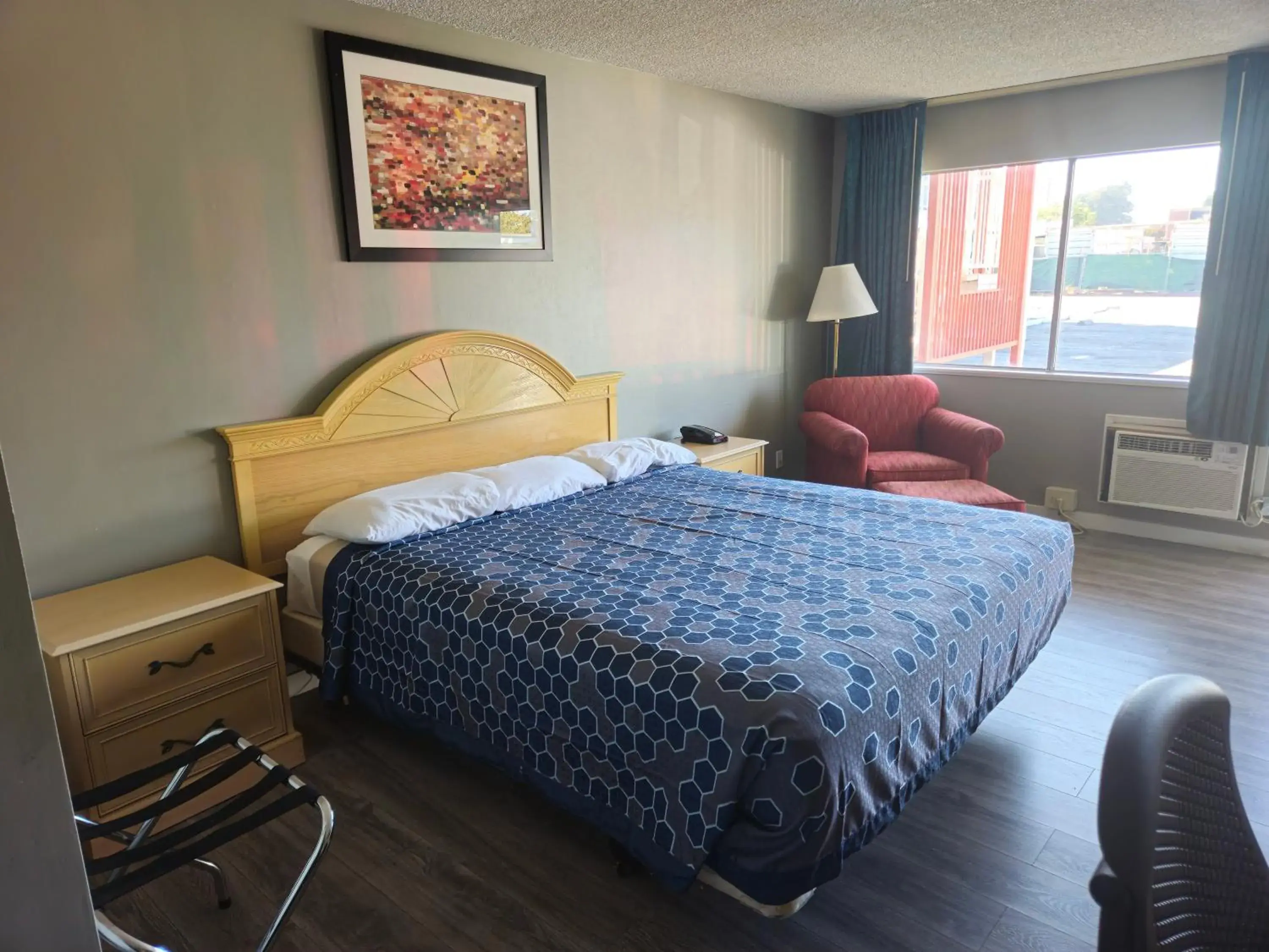 Bed in Heritage Inn - Milpitas Bed in Heritage Inn - Milpitas