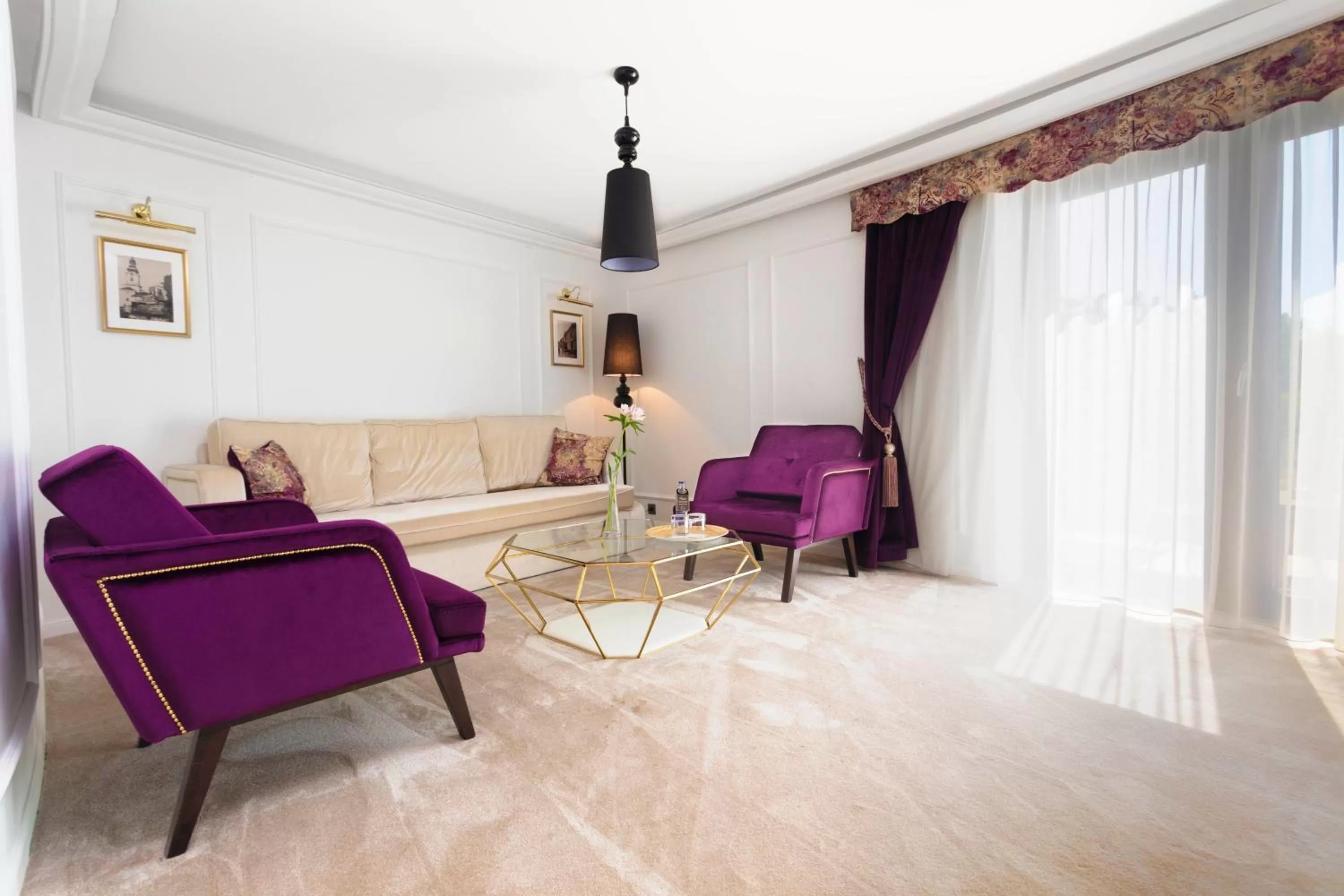 Living room in Hotel Golden Key, 4 Stars Superior