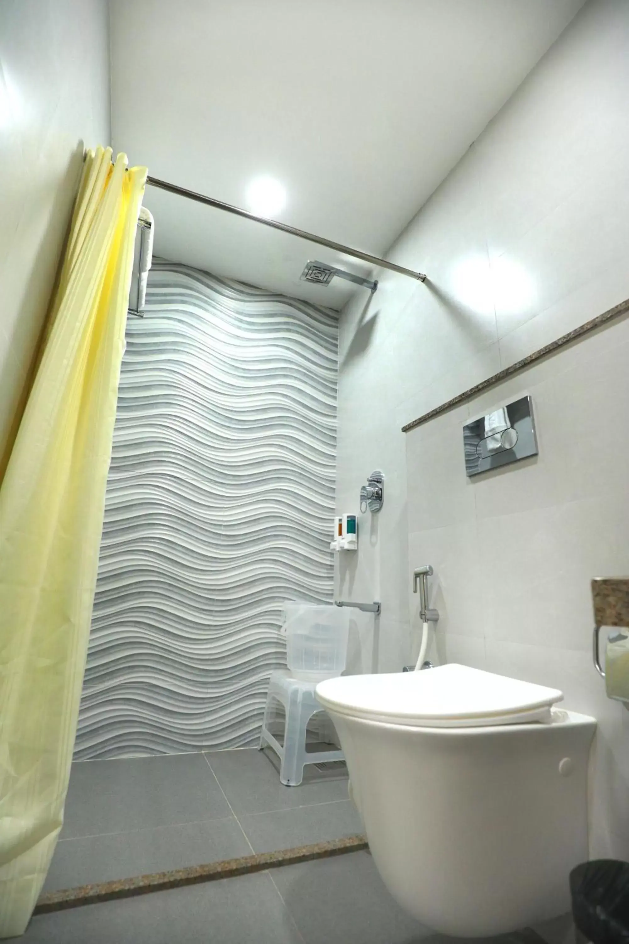 Bathroom in HOTEL THE GRANDLADHUKARA Bathroom in HOTEL THE GRANDLADHUKARA