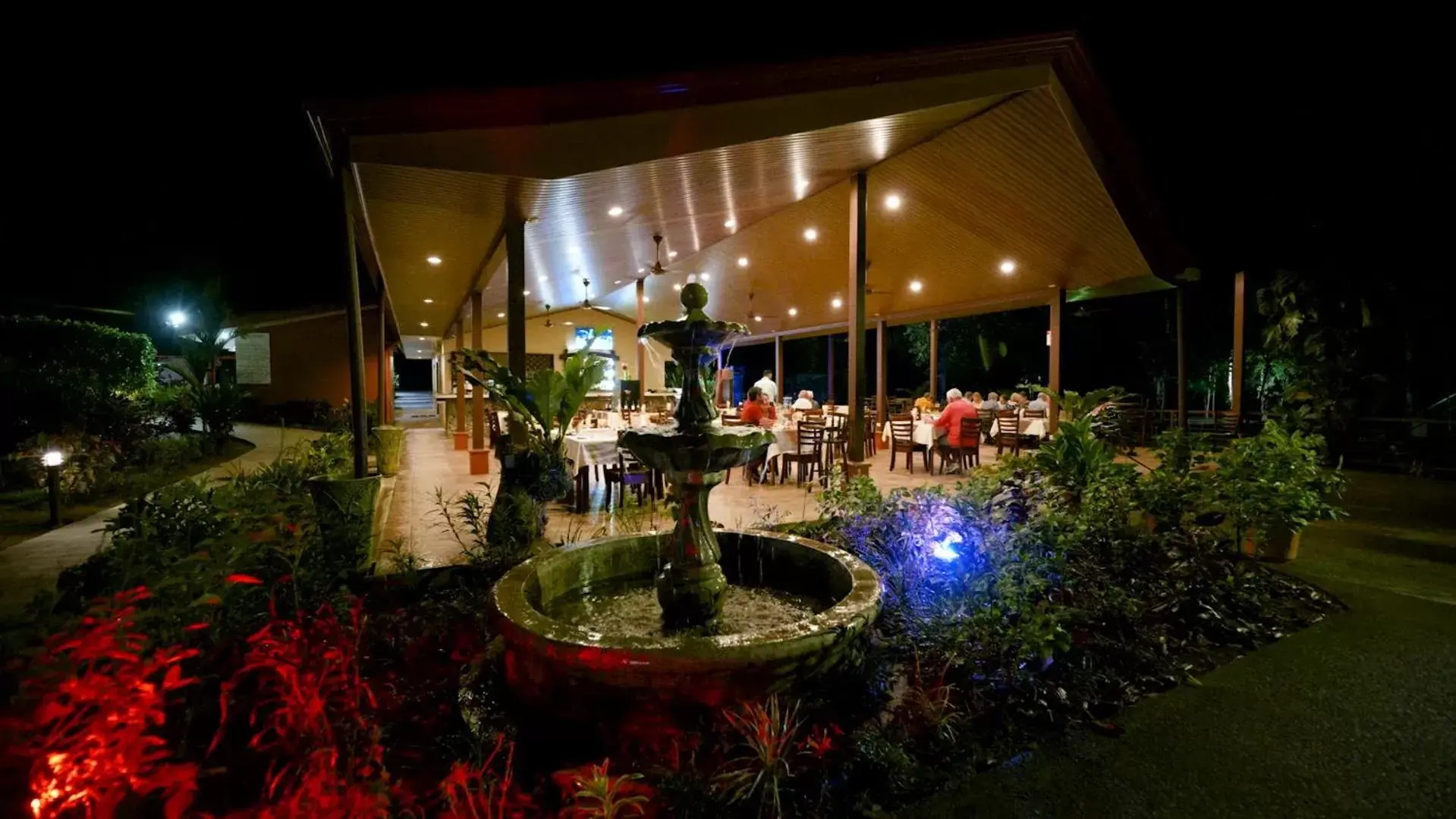 Lounge or bar in La Foresta Nature Resort