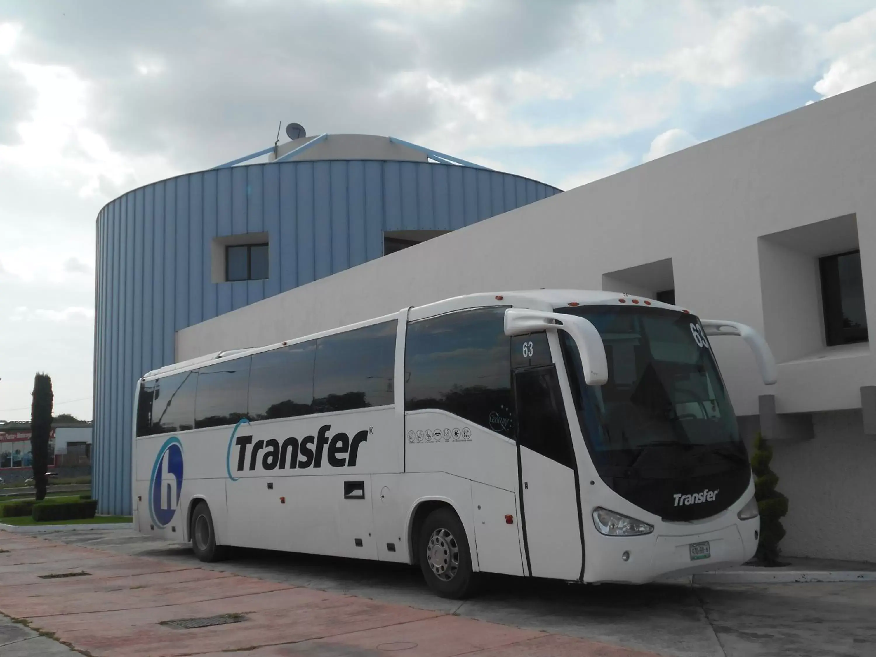 Area and facilities, Facade/Entrance in Hotel Puente Real