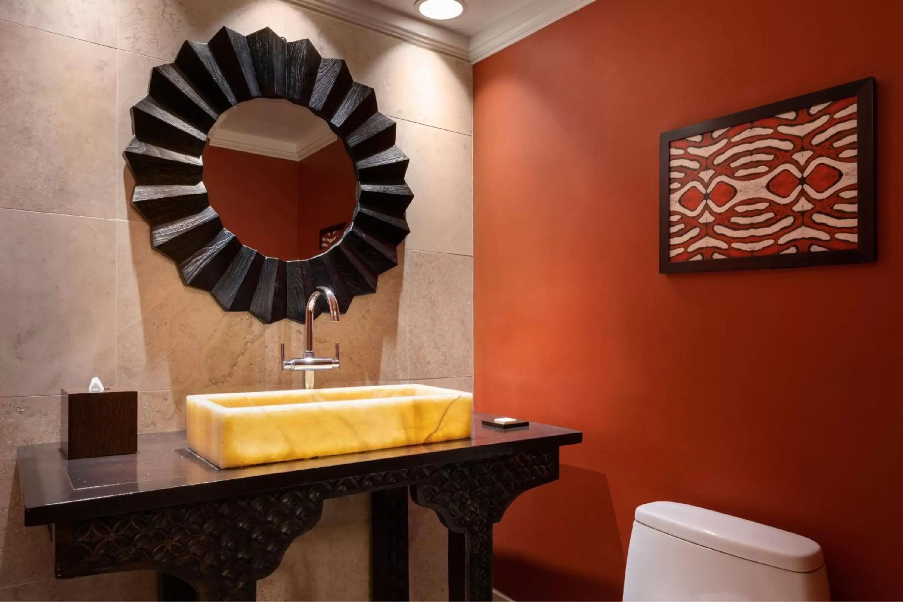 Photo of the whole room, Bathroom in The Royal Hawaiian, A Luxury Collection Resort, Waikiki