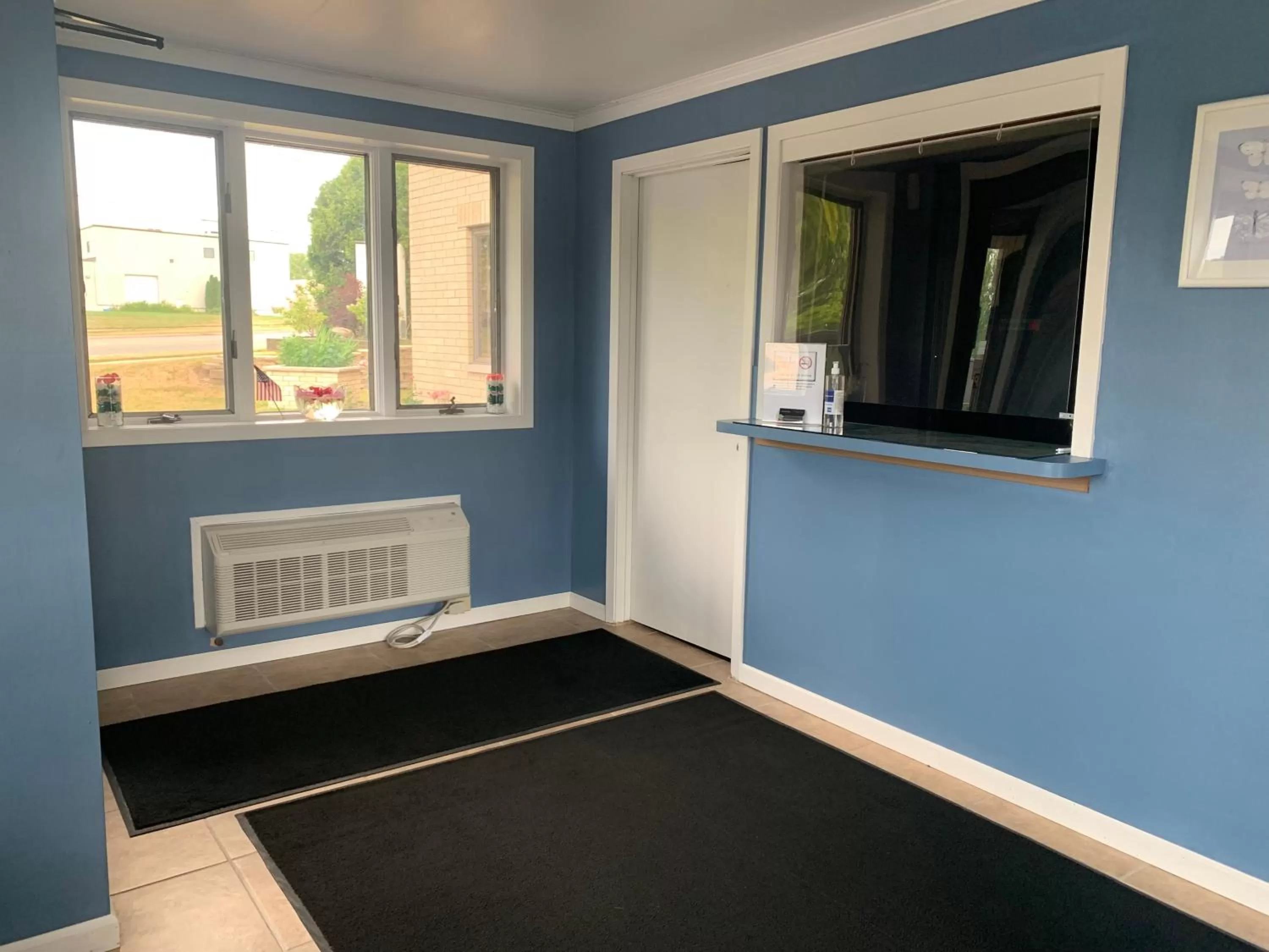 Lobby or reception in Geneva Wells Inn