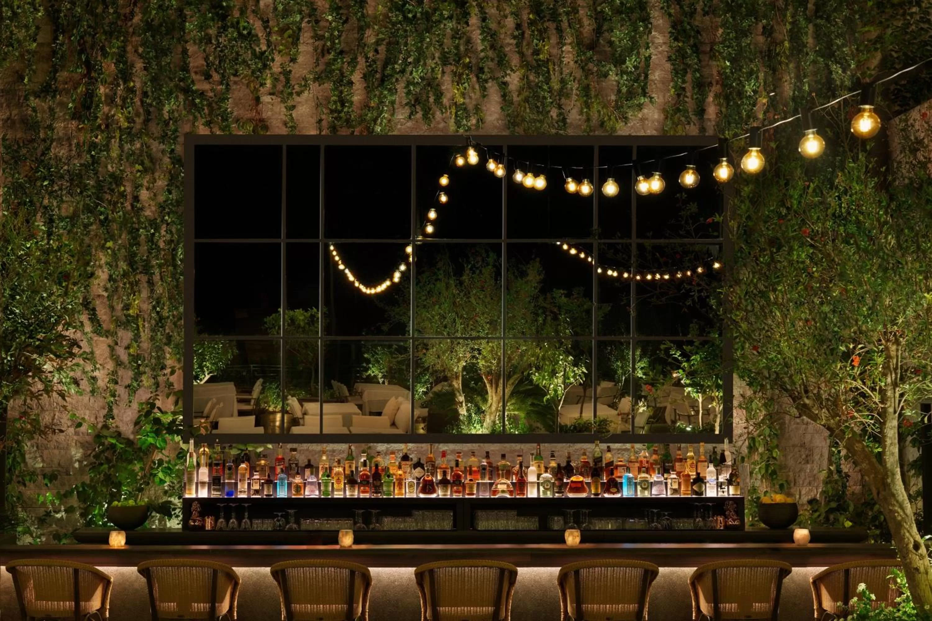 Lounge or bar in The Bodrum EDITION