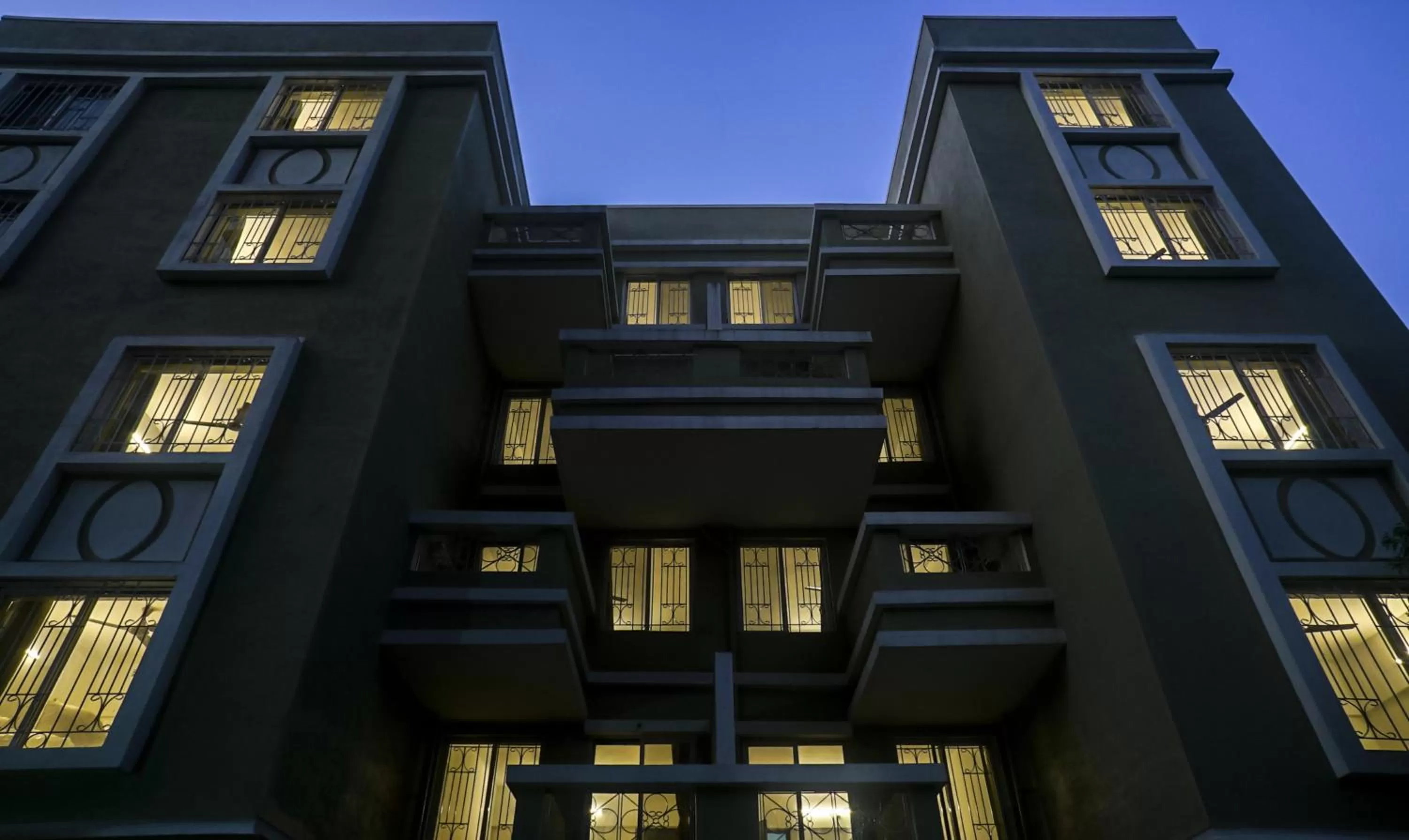 Property building in Treebo Luxe Suite, Shivaji Nagar