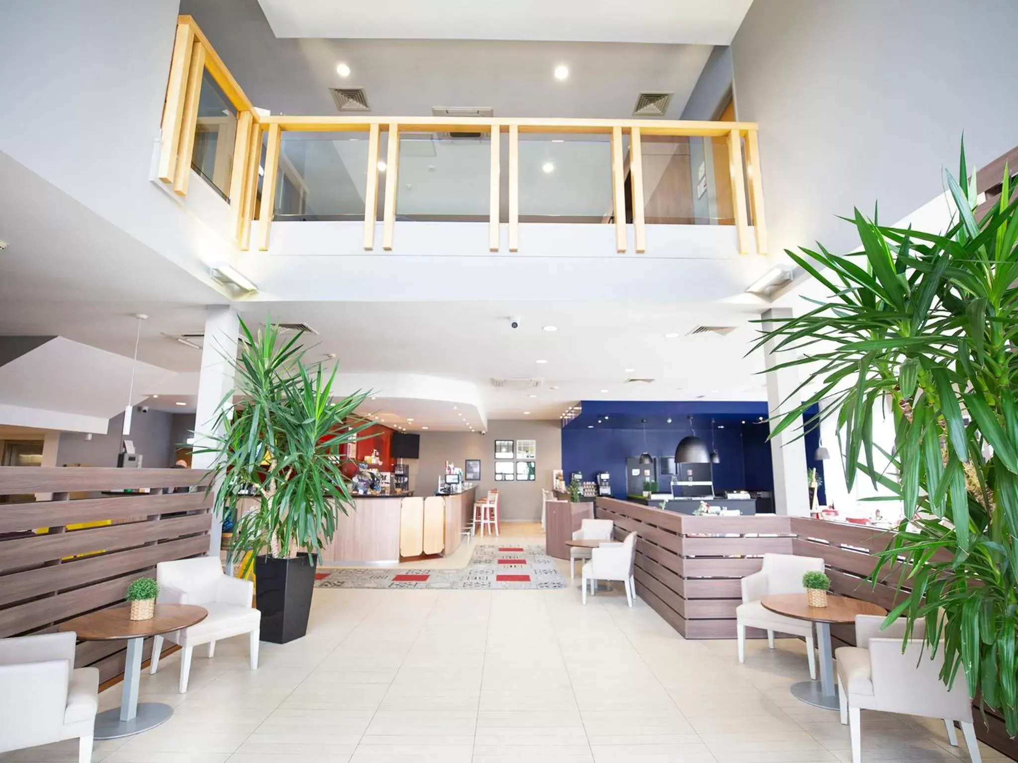 Lounge or bar in Campanile Hotel Northampton Lounge or bar in Campanile Hotel Northampton