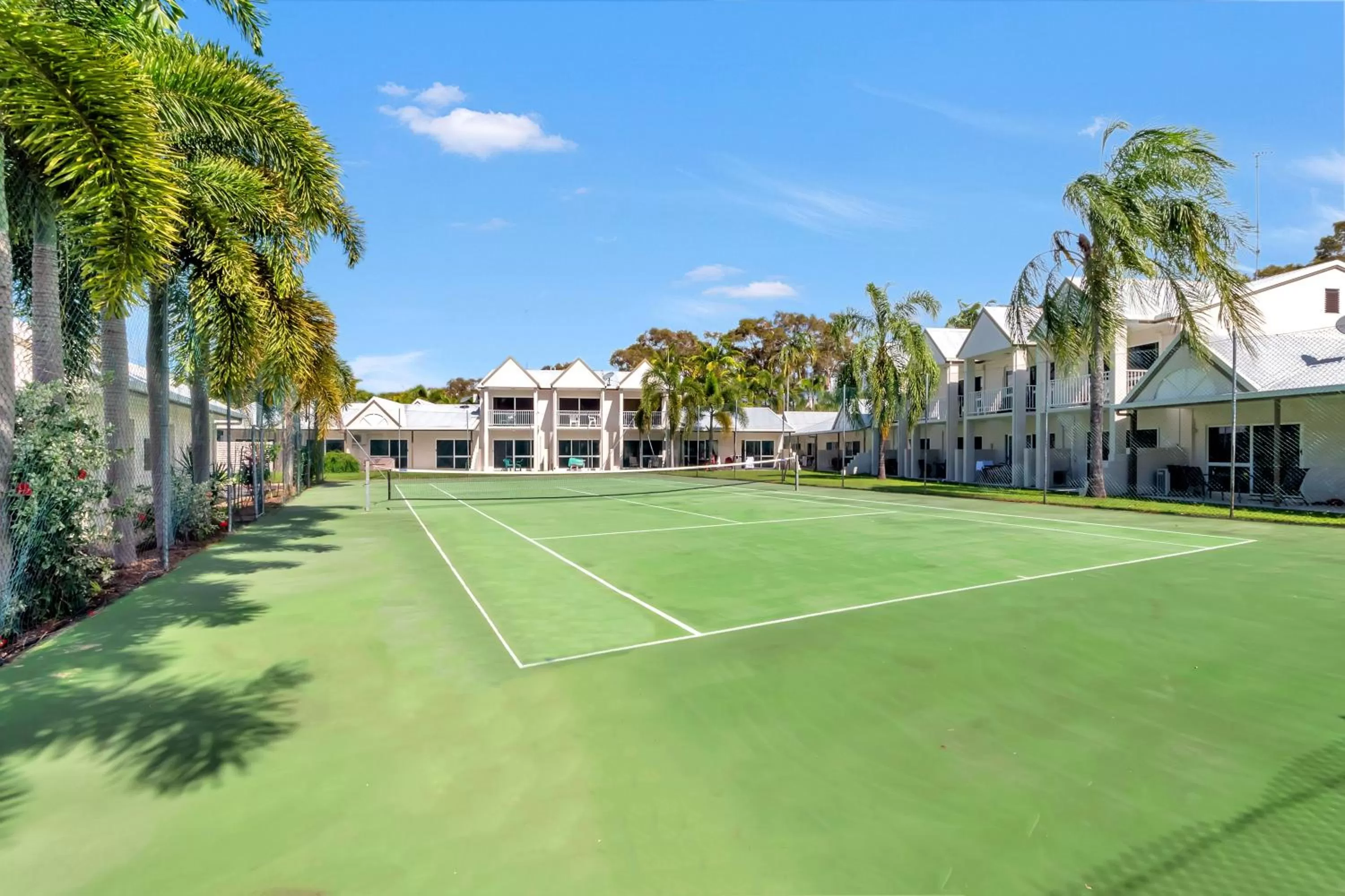 Tennis court, Tennis/Squash in TiTree Village Holiday Apartments