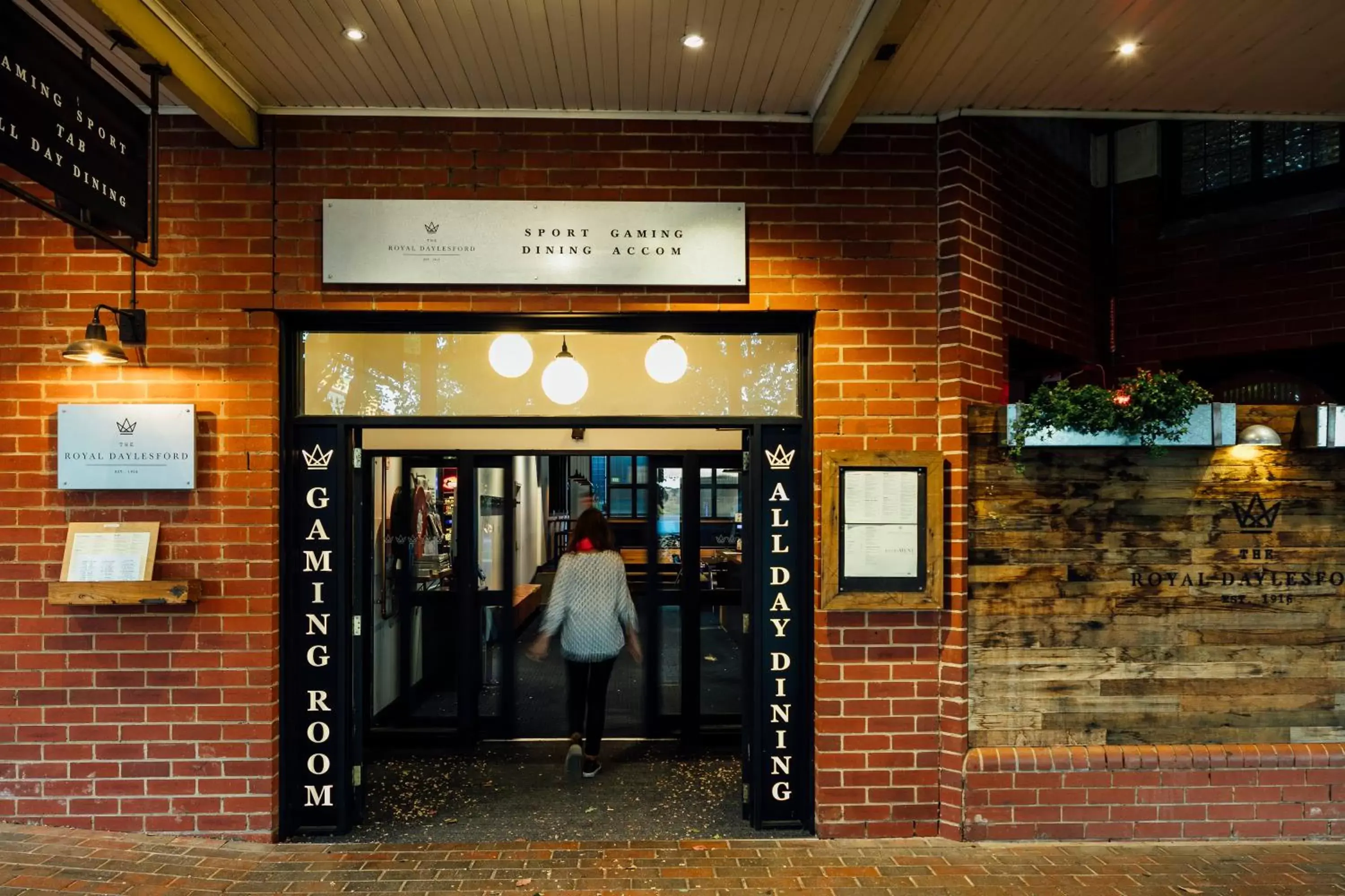 Facade/entrance in The Royal Daylesford Hotel