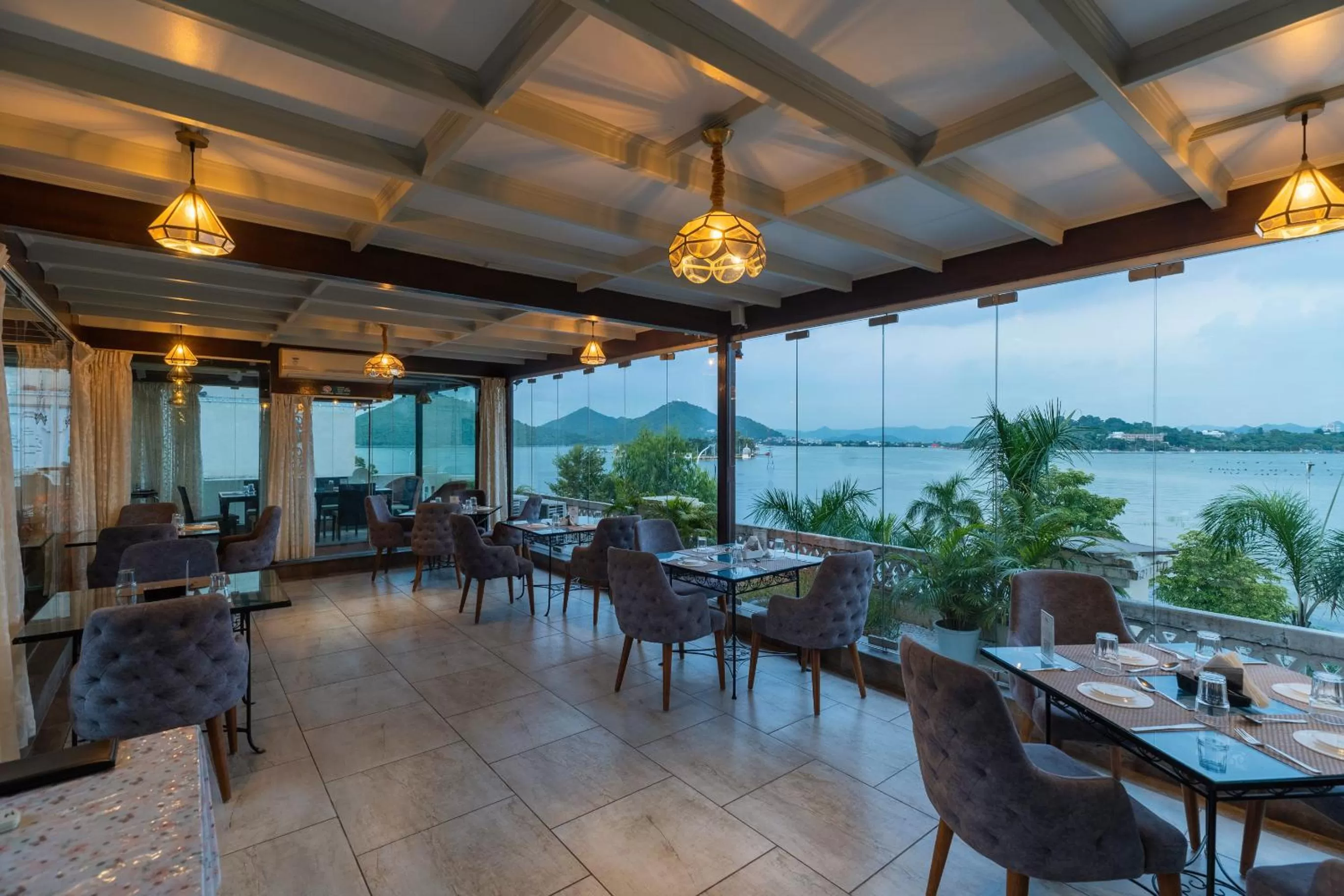 Restaurant/places to eat in Panna Vilas - A Lake Facing Boutique Hotel