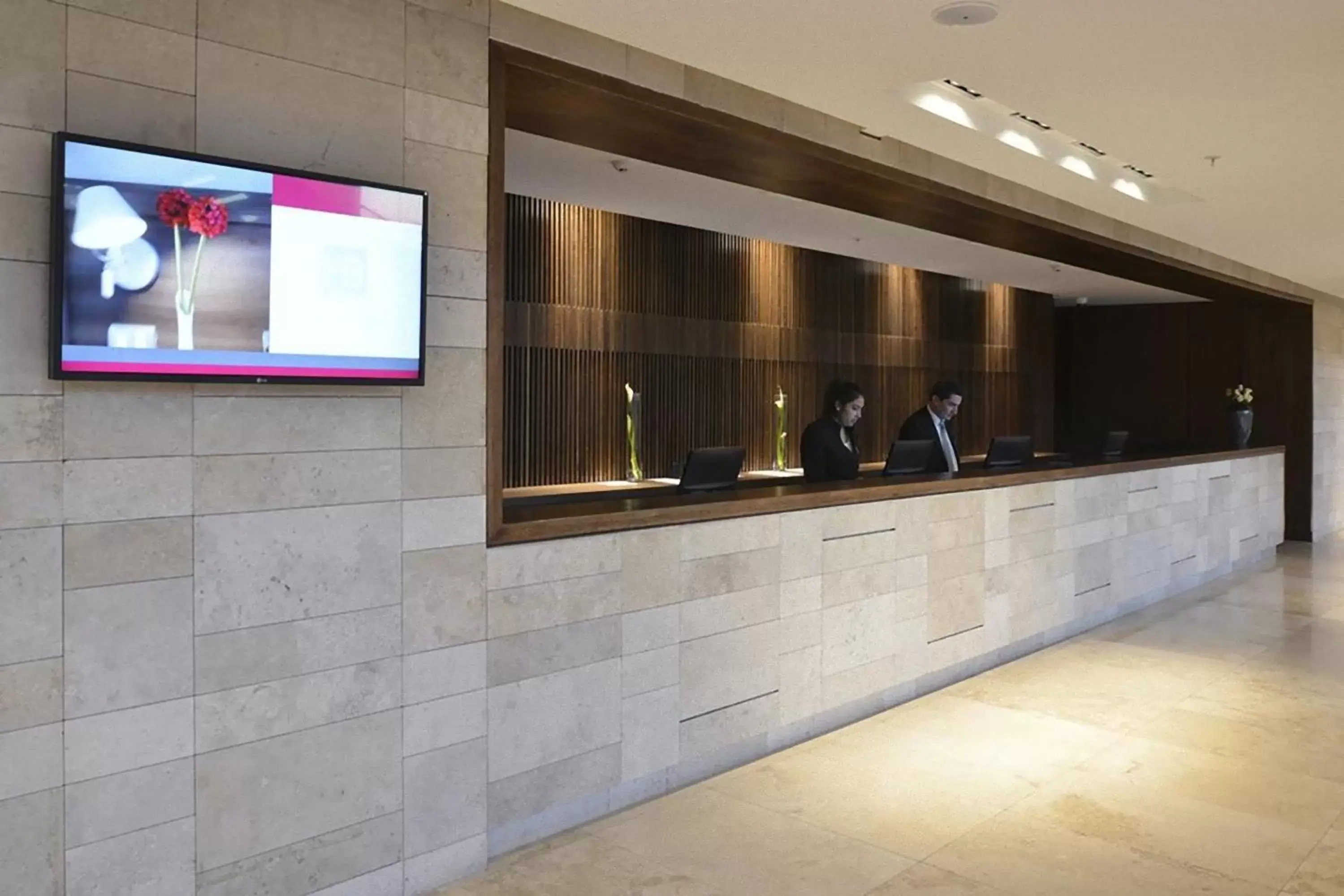 Lobby or reception, Lobby/Reception in Radisson Blu Plaza El Bosque Santiago