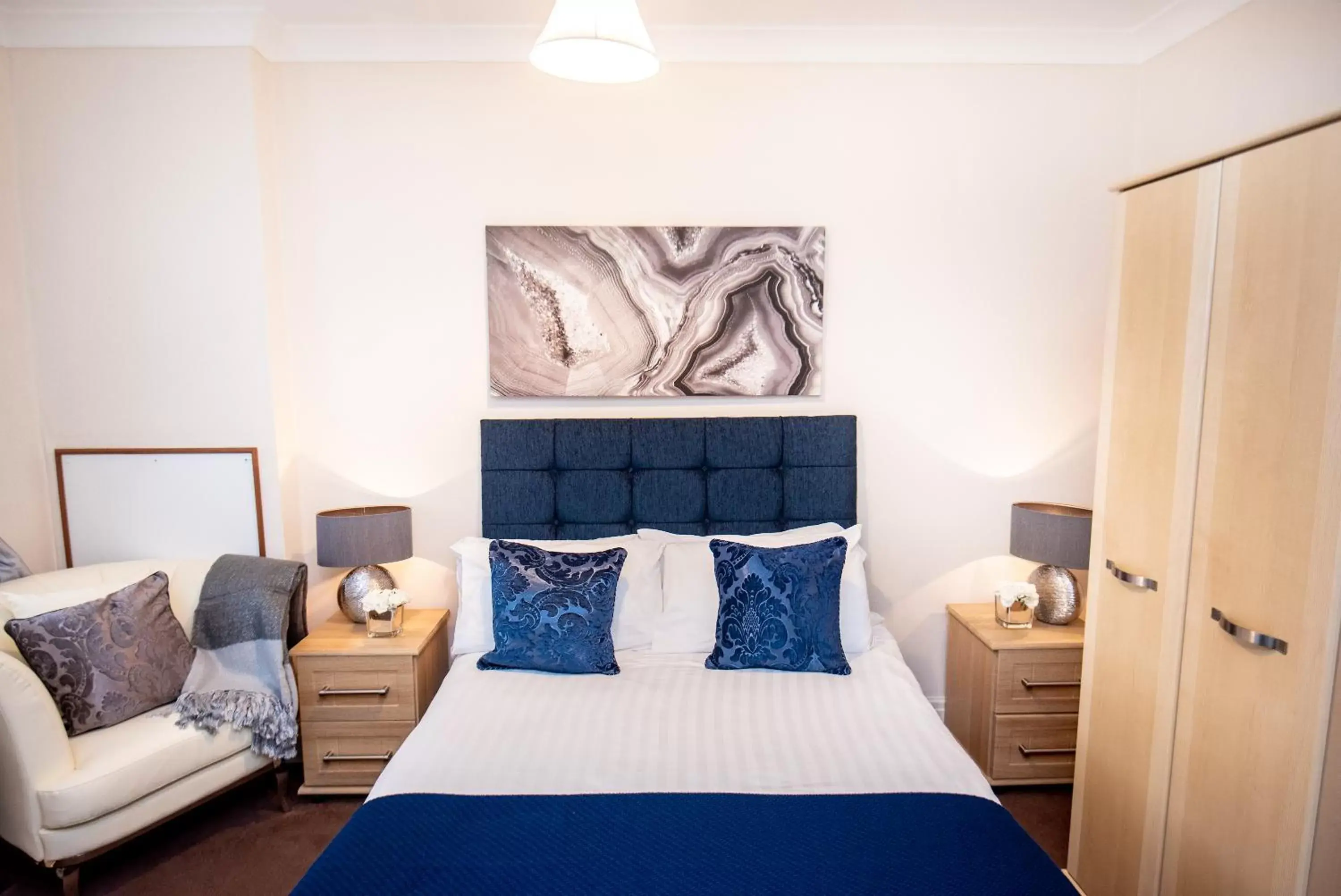 Bedroom, Bed in Trivelles Seaview Blackpool