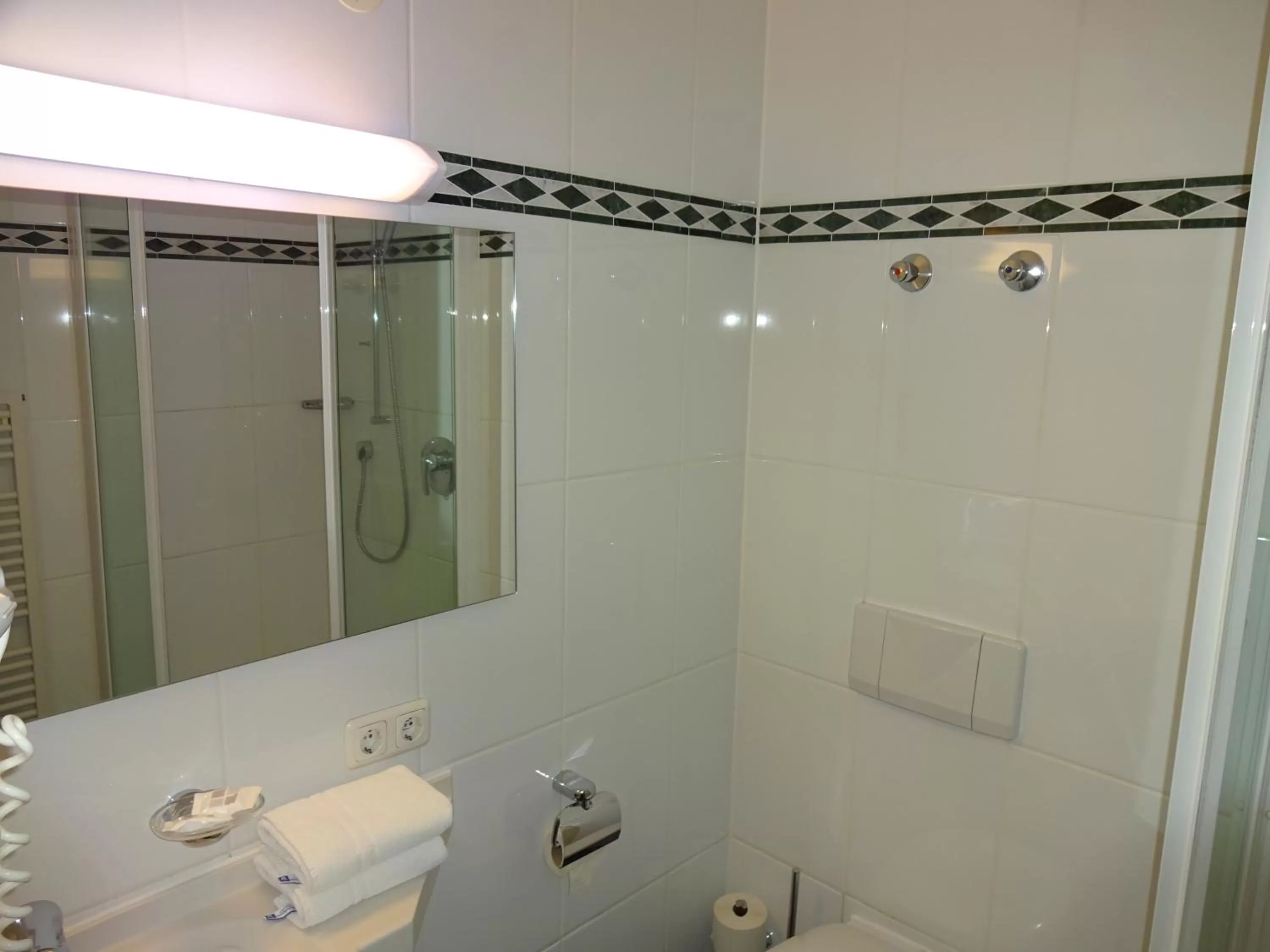 Bathroom in Hotel Neuwirt