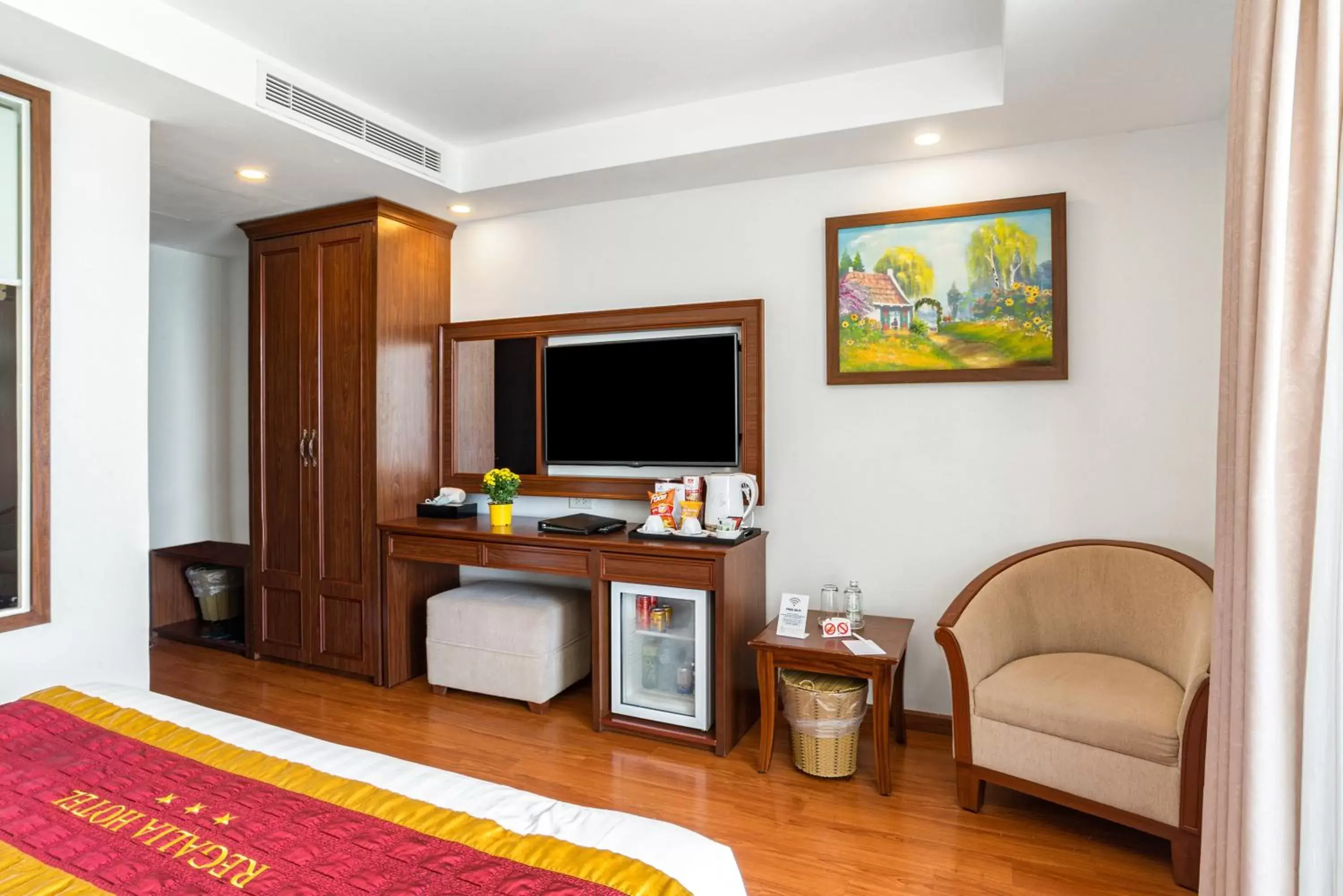 Communal lounge/ TV room, TV/Entertainment Center in Regalia Nha Trang