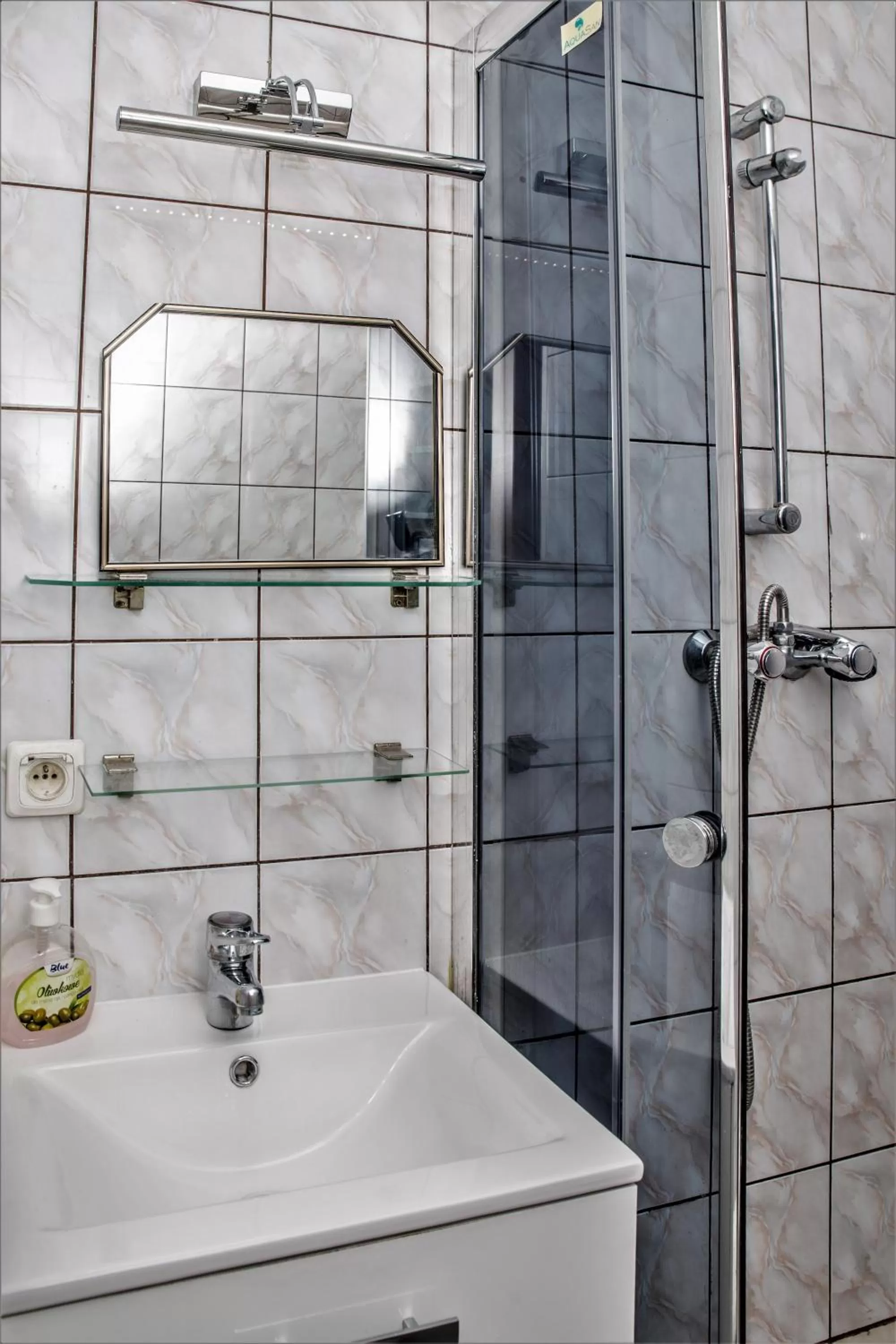 Bathroom in Stajnia pod Dębem