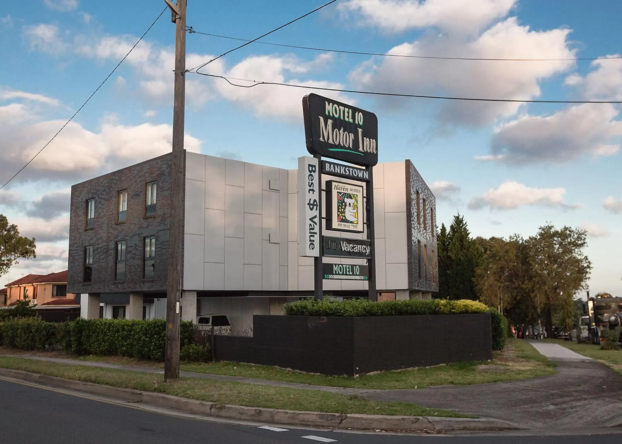 Property building in Bankstown Motel 10