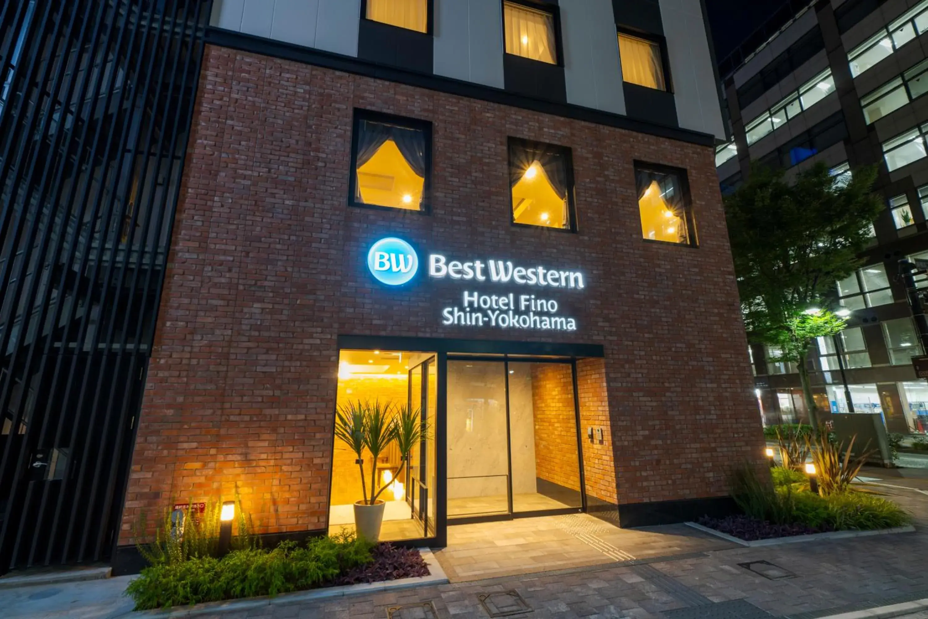 Facade/entrance in Best Western Hotel Fino Shin-Yokohama Facade/entrance in Best Western Hotel Fino Shin-Yokohama