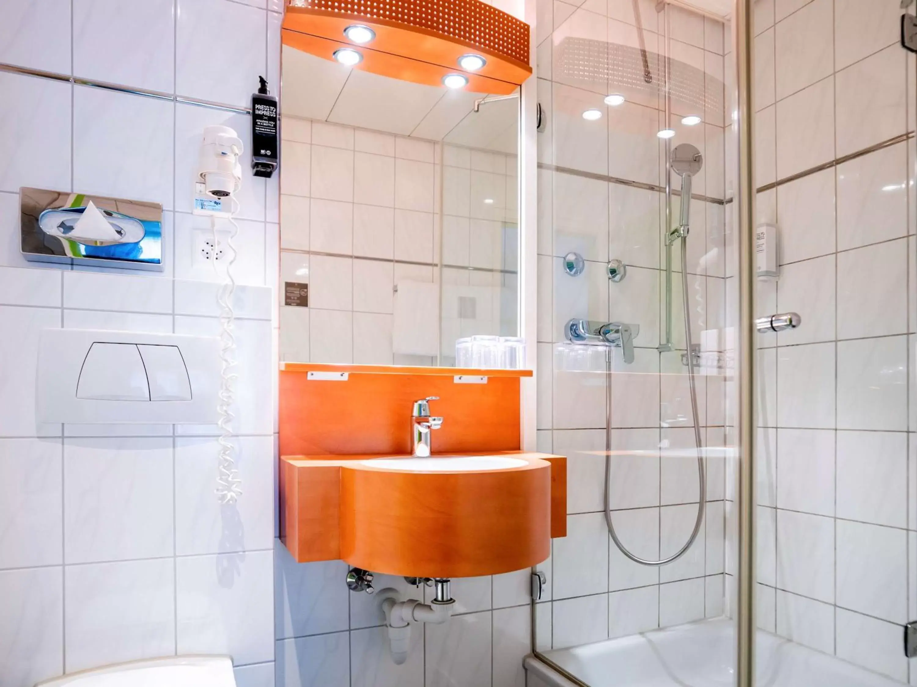 Bathroom in ibis Styles Luzern