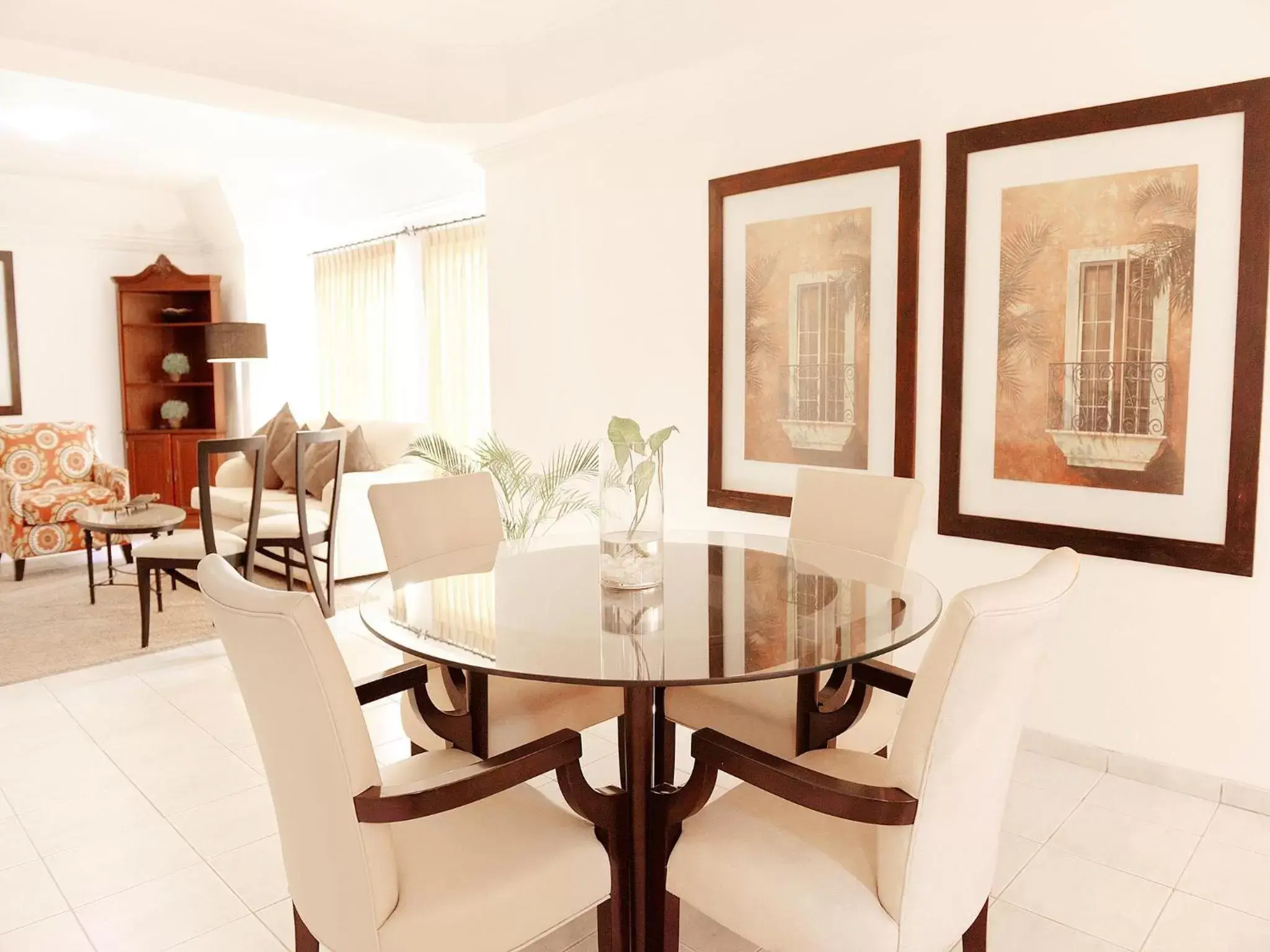 Living room, Dining Area in Buganvillas Hotel Suites