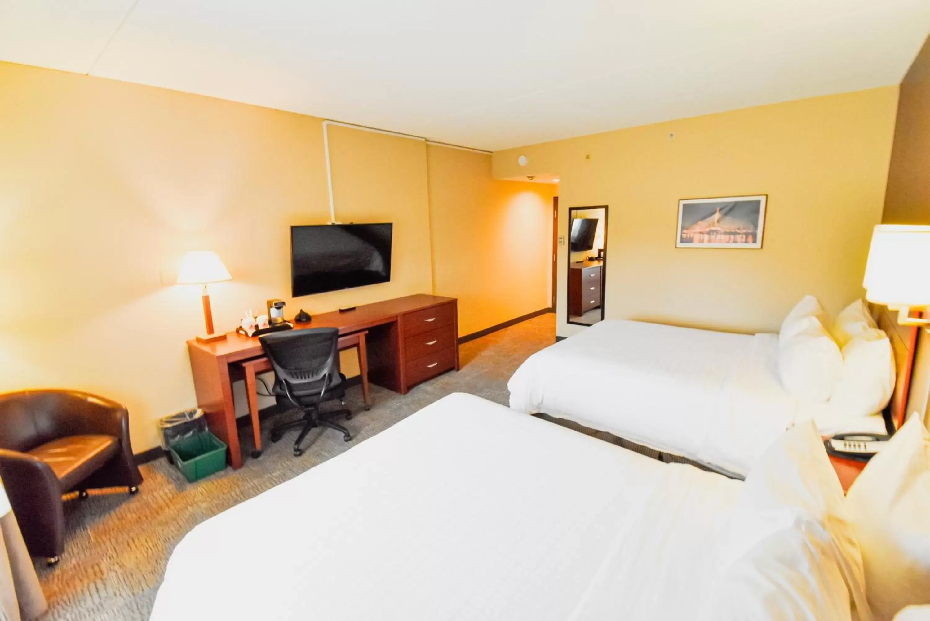 Photo of the whole room, Bed in Canad Inns Destination Centre Garden City Photo of the whole room, Bed in Canad Inns Destination Centre Garden City