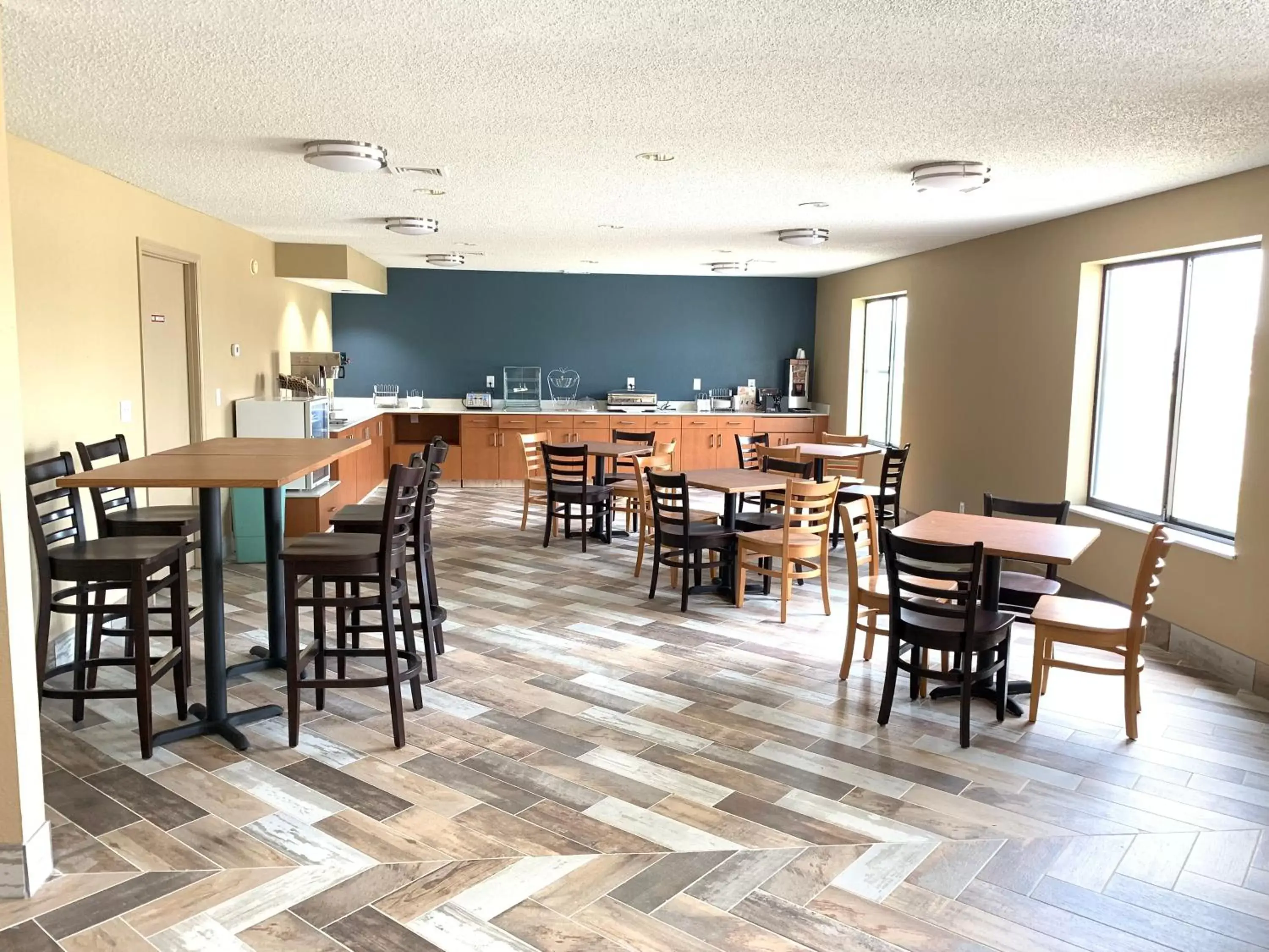 Breakfast, Restaurant/Places to Eat in AmericInn by Wyndham Prairie du Chien