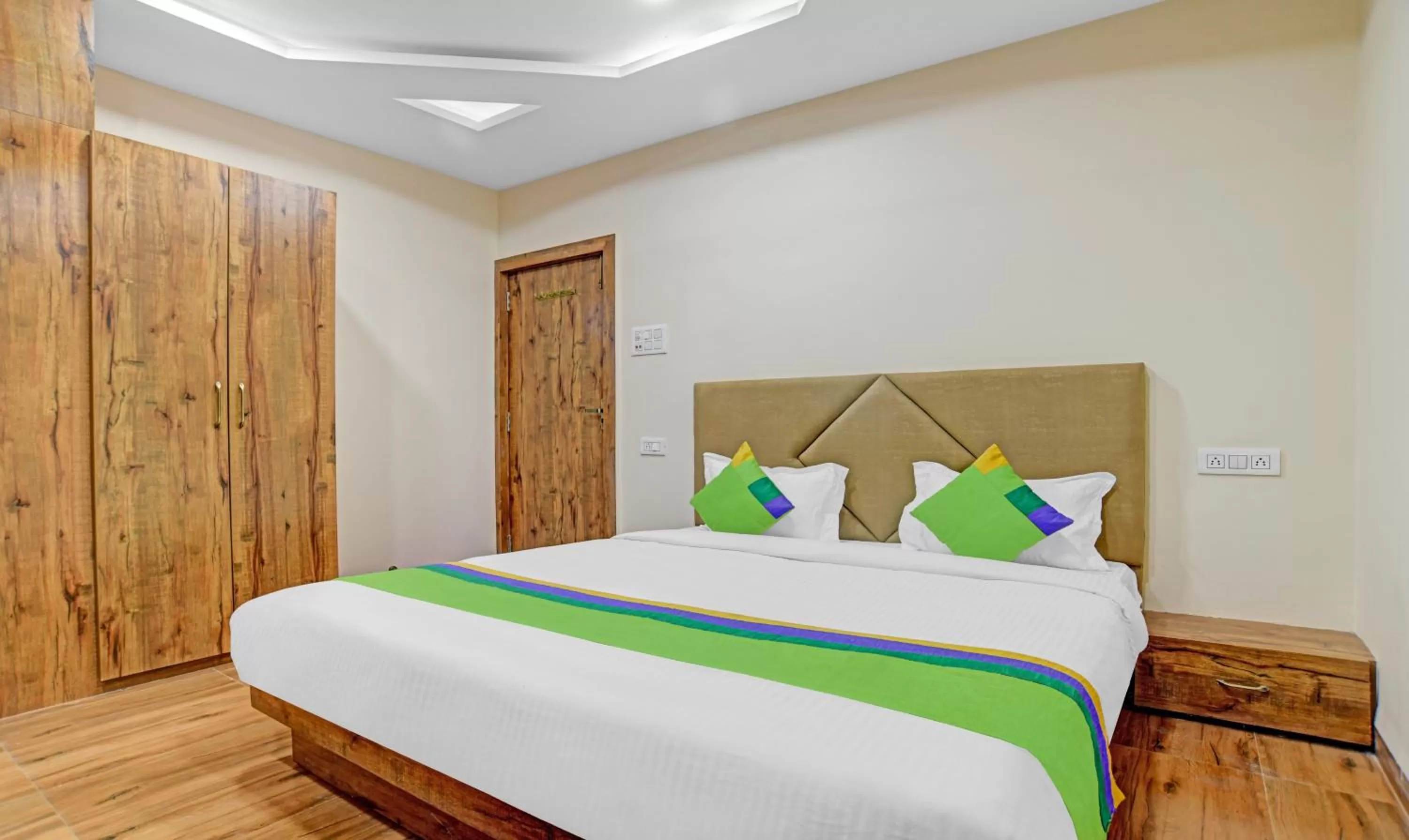 Bedroom, Bed in Treebo Nirvana Elite