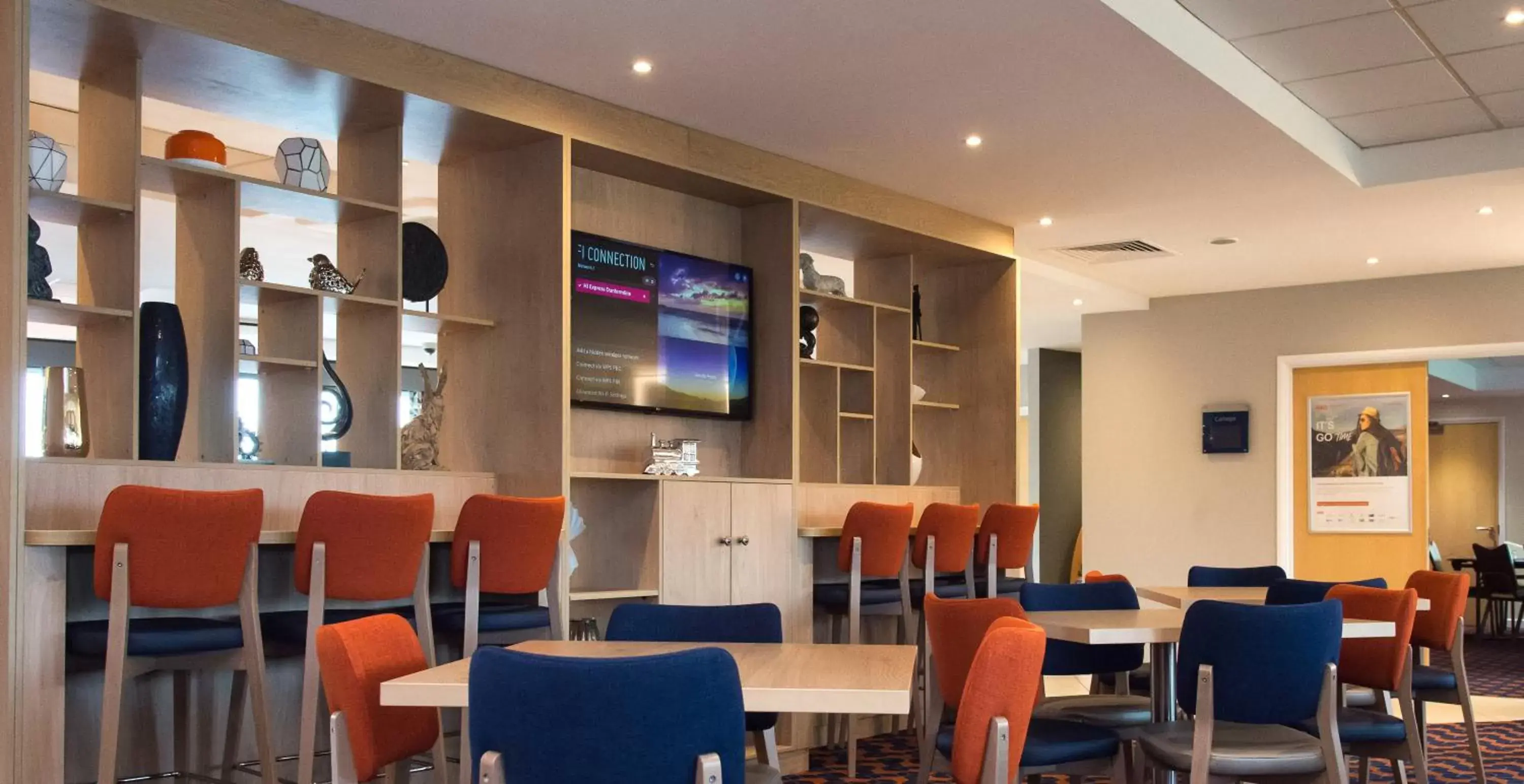 Restaurant/Places to Eat in Holiday Inn Express Dunfermline, an IHG Hotel