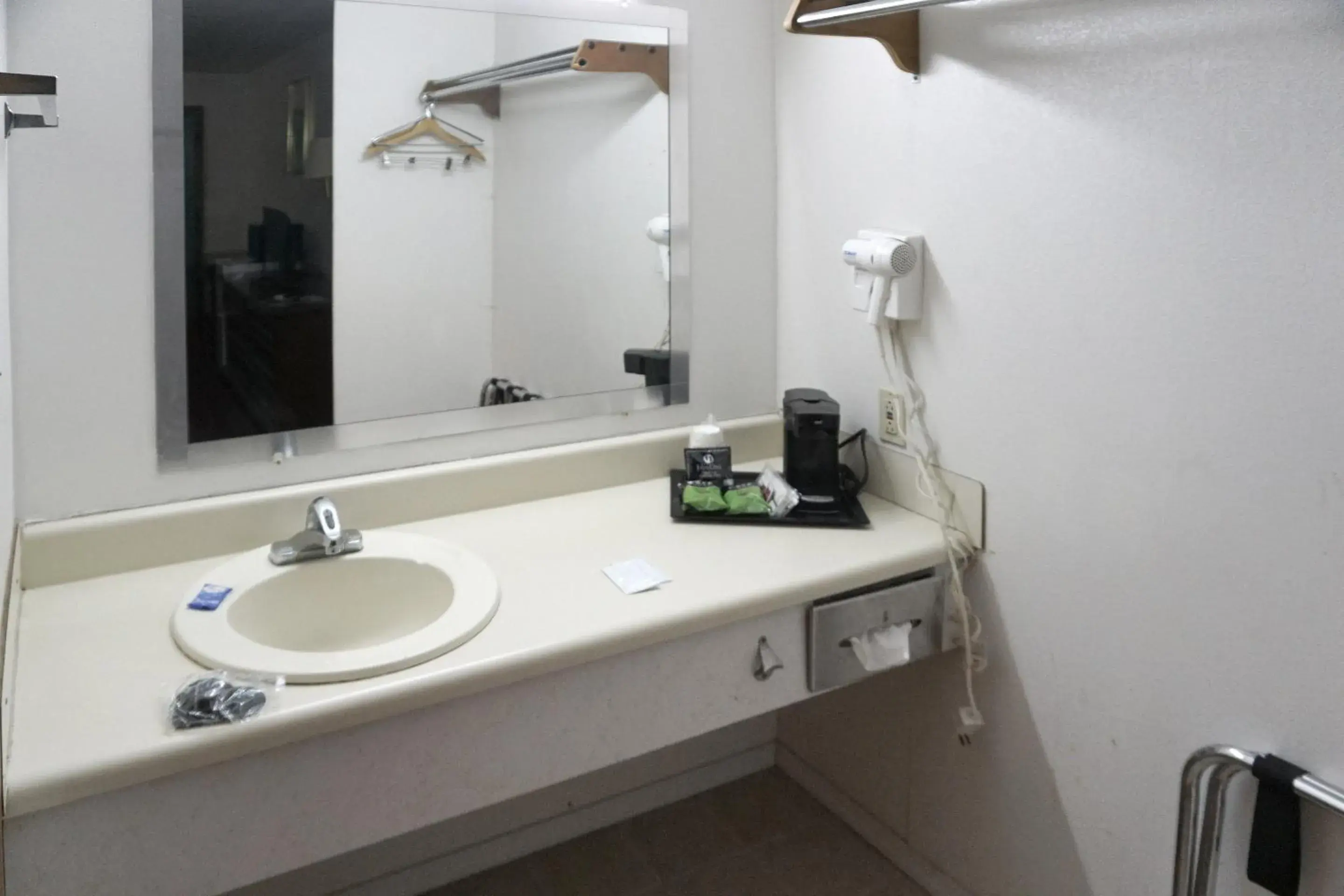 Area and facilities, Bathroom in OYO Hotel Altus N Main St