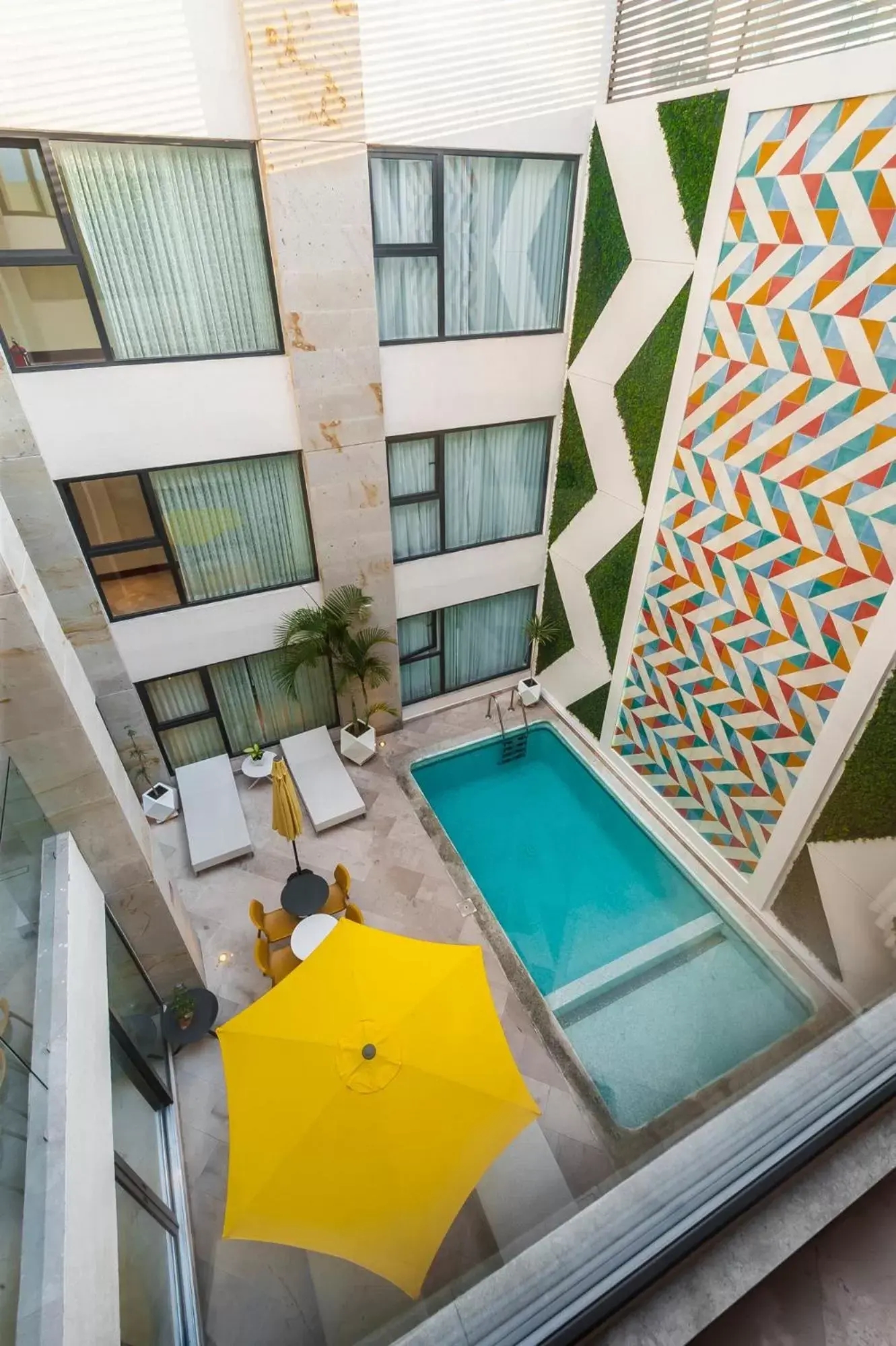 Pool view in FCH Hotel Providencia Pool view in FCH Hotel Providencia