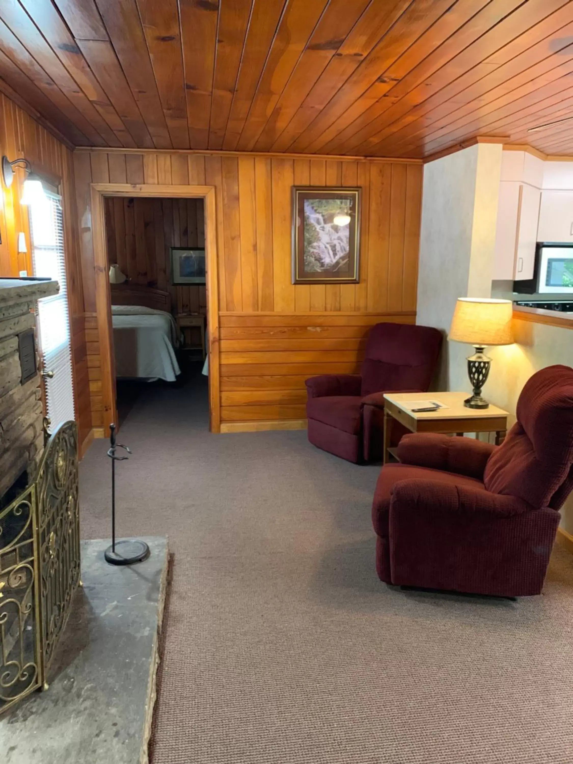 Living room, Seating Area in Carr's Northside Hotel and Cottages