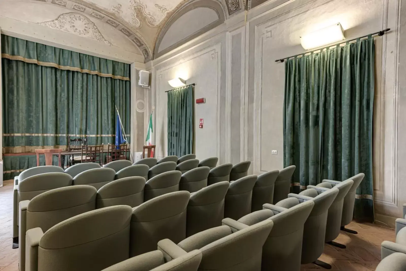 Meeting/conference room in PALAZZO DEL CAPITANO Wellness & Relais - Luxury Borgo Capitano Collection