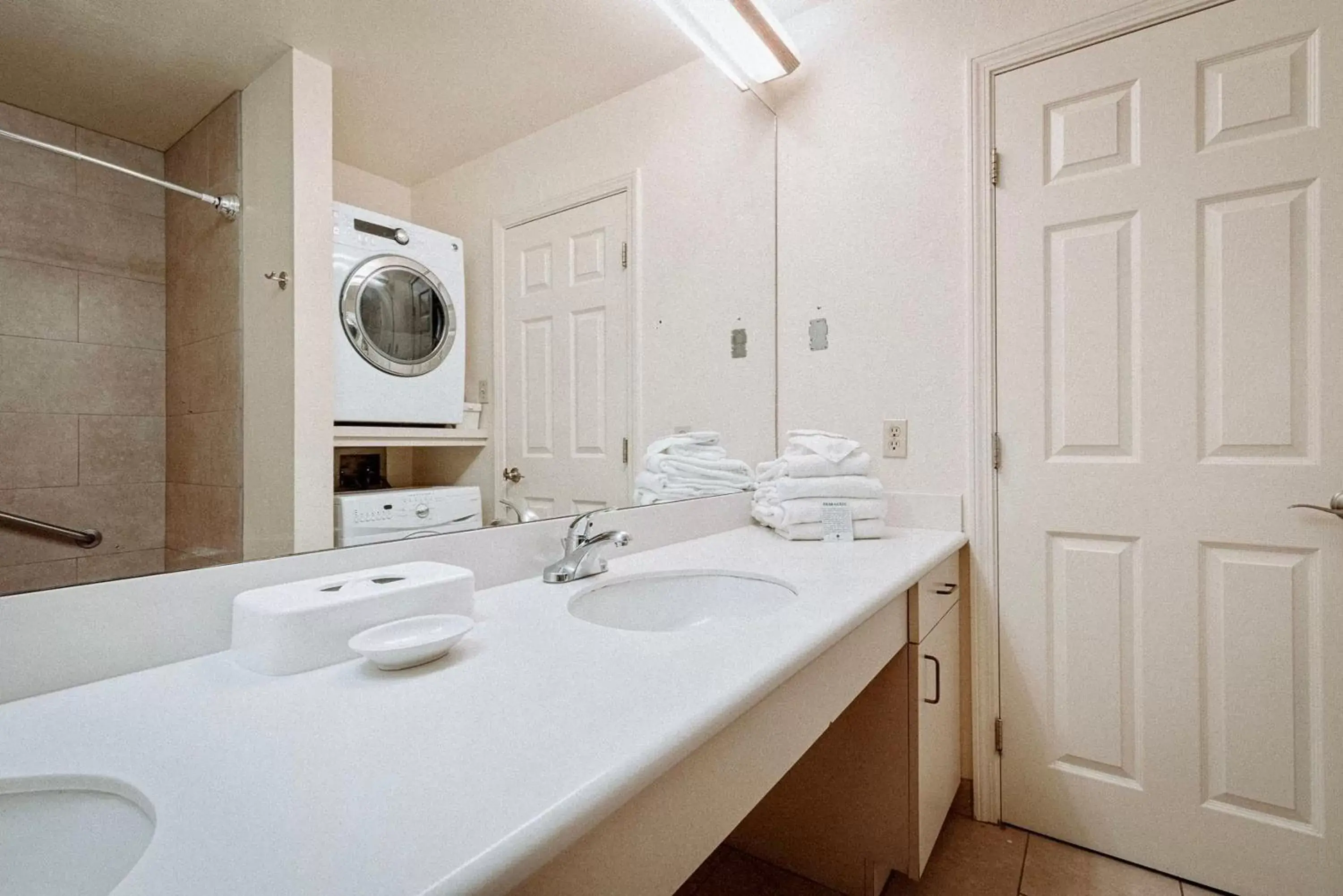 Bathroom in Banyan Harbor Resort