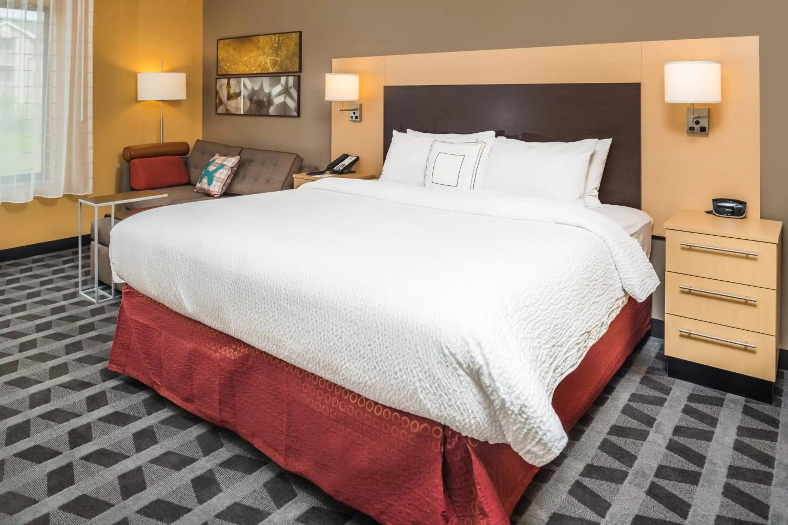 Bedroom, Bed in TownePlace Suites by Marriott New Hartford