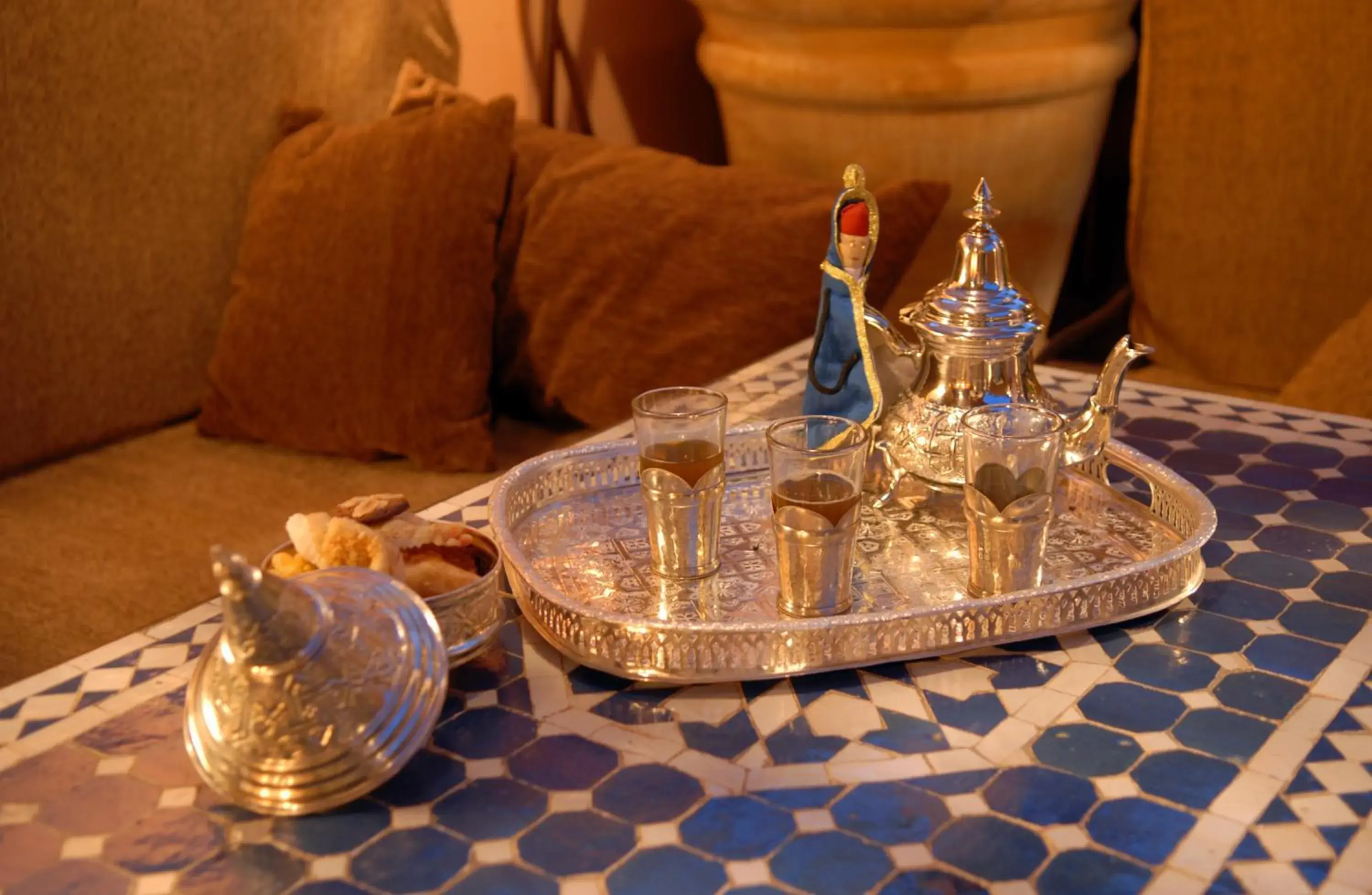 Seating area, Drinks in Riad Aubrac