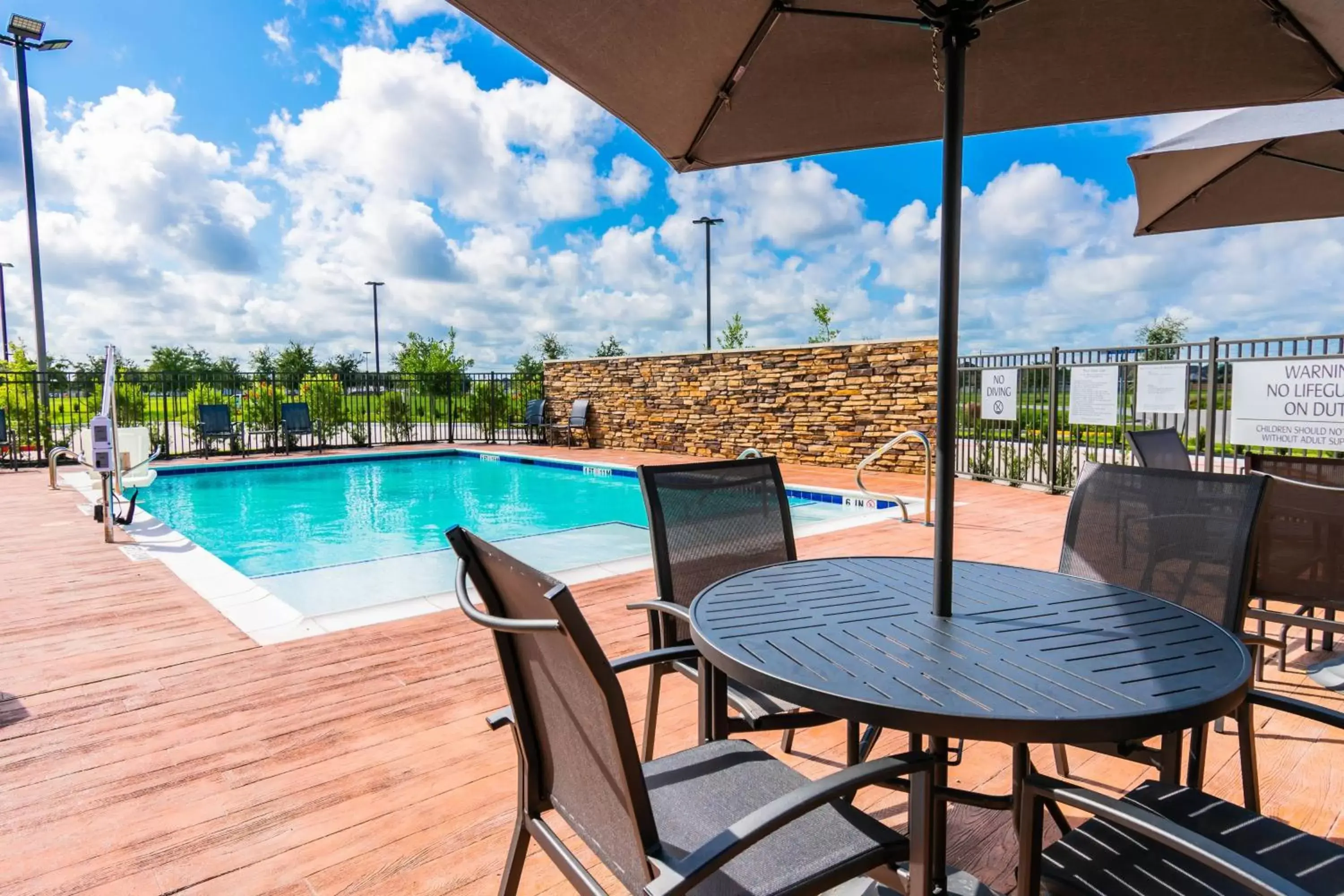 Swimming Pool in Fairfield Inn & Suites by Marriott Houston League City